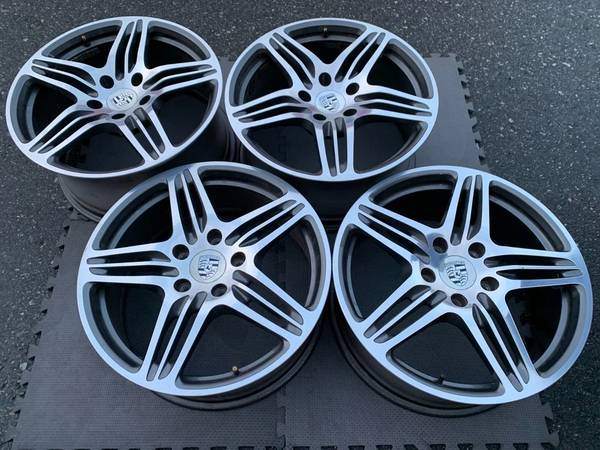 Set of OEM FORGED 19X8/9.5 Porsche Boxster/Cayman rims exc con