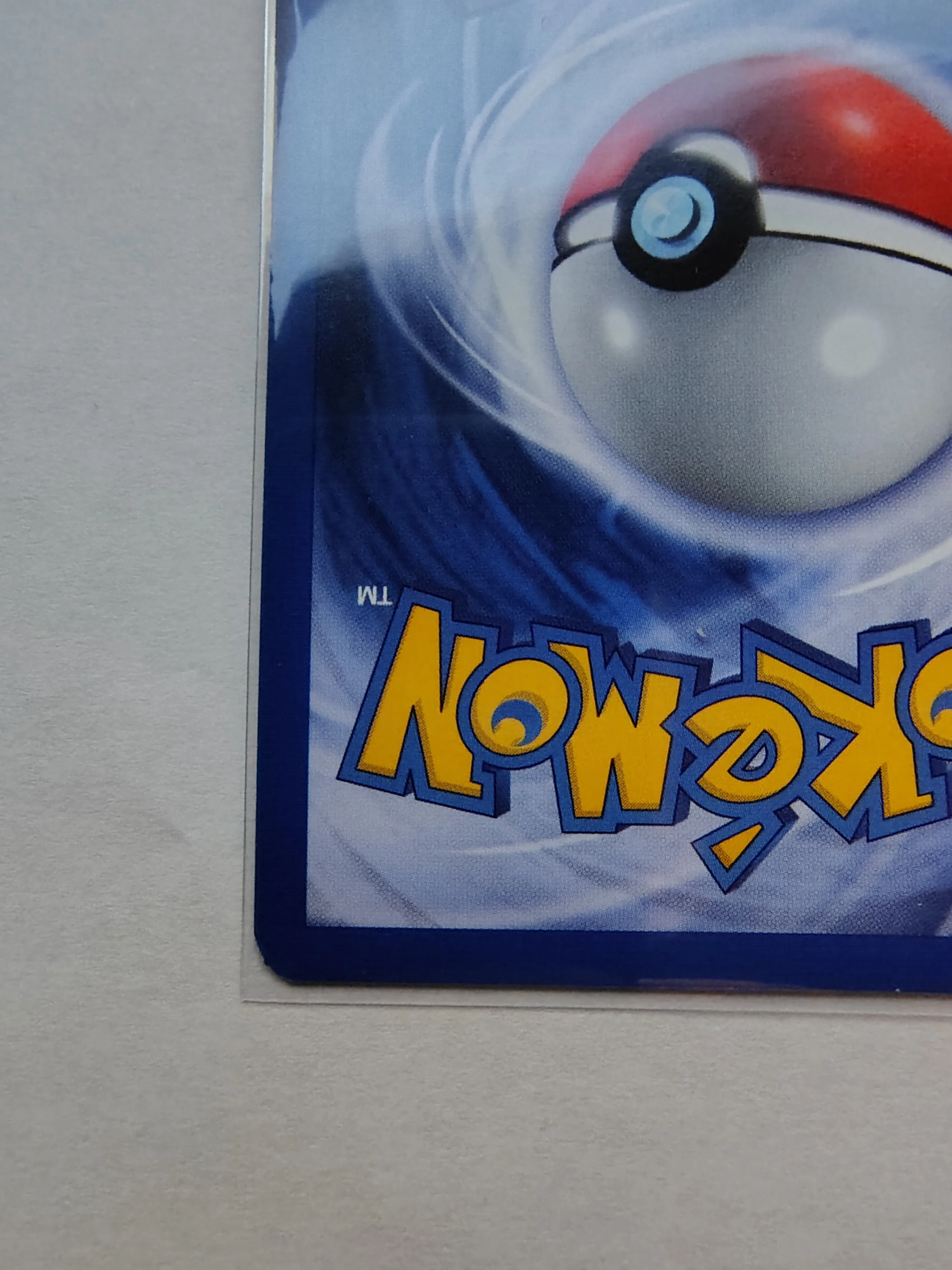 Shining Magikarp - Pokemon Card Neo Revelation image indicator(8)