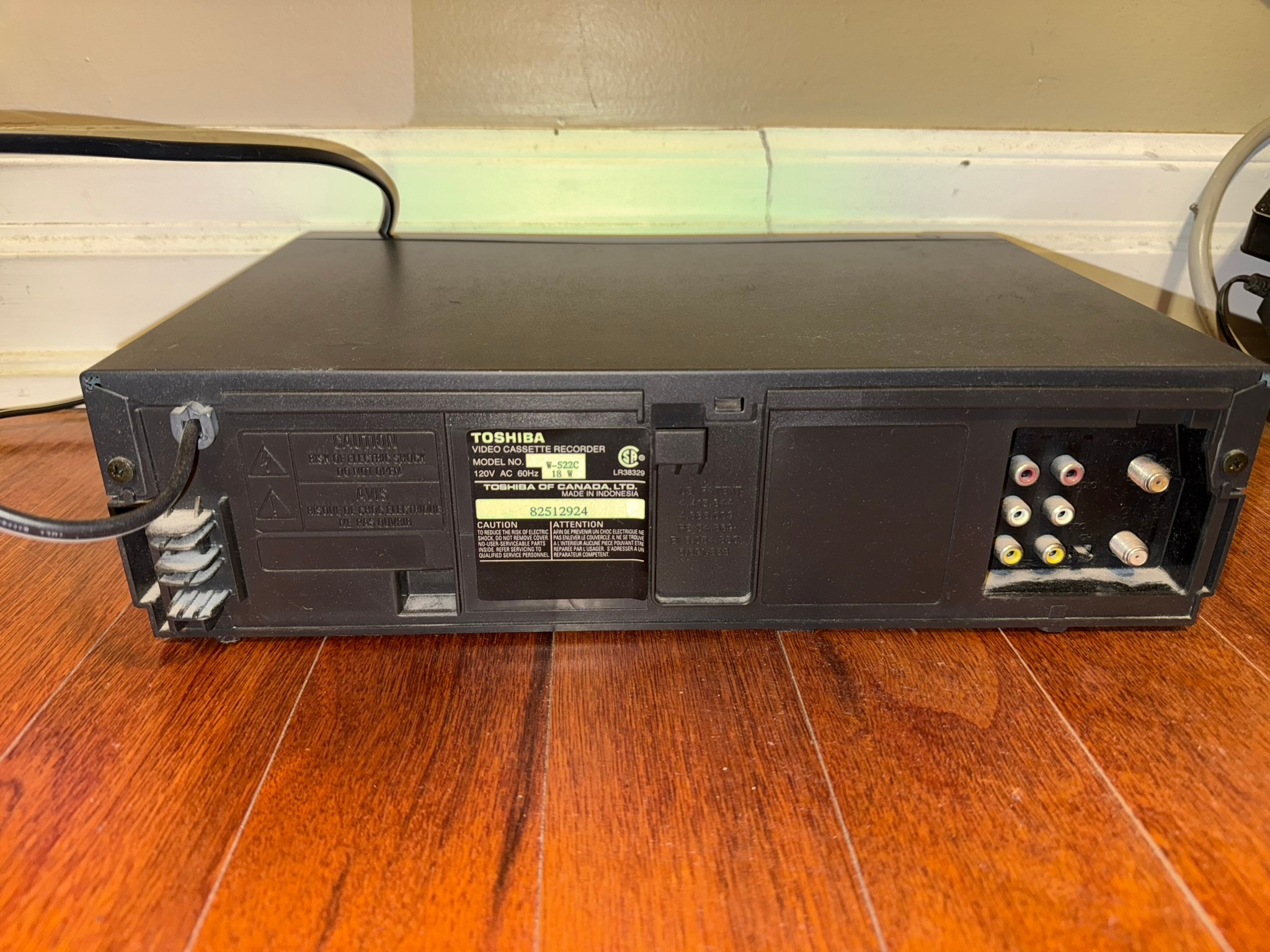 Toshiba W522 4-Head Hi-Fi VCR - photo 2