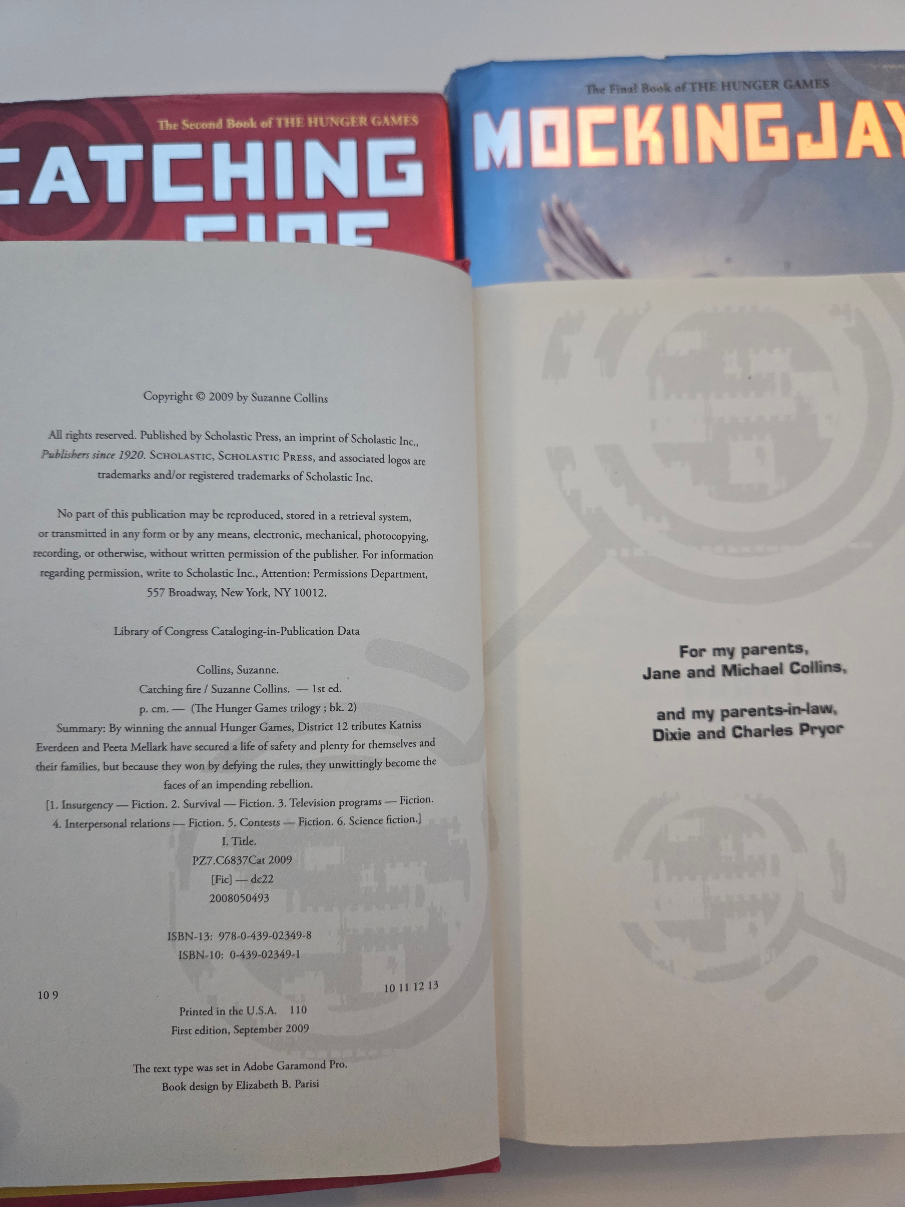 Hunger Games Trilogy Hardcover Set – Suzanne Collins - photo 3