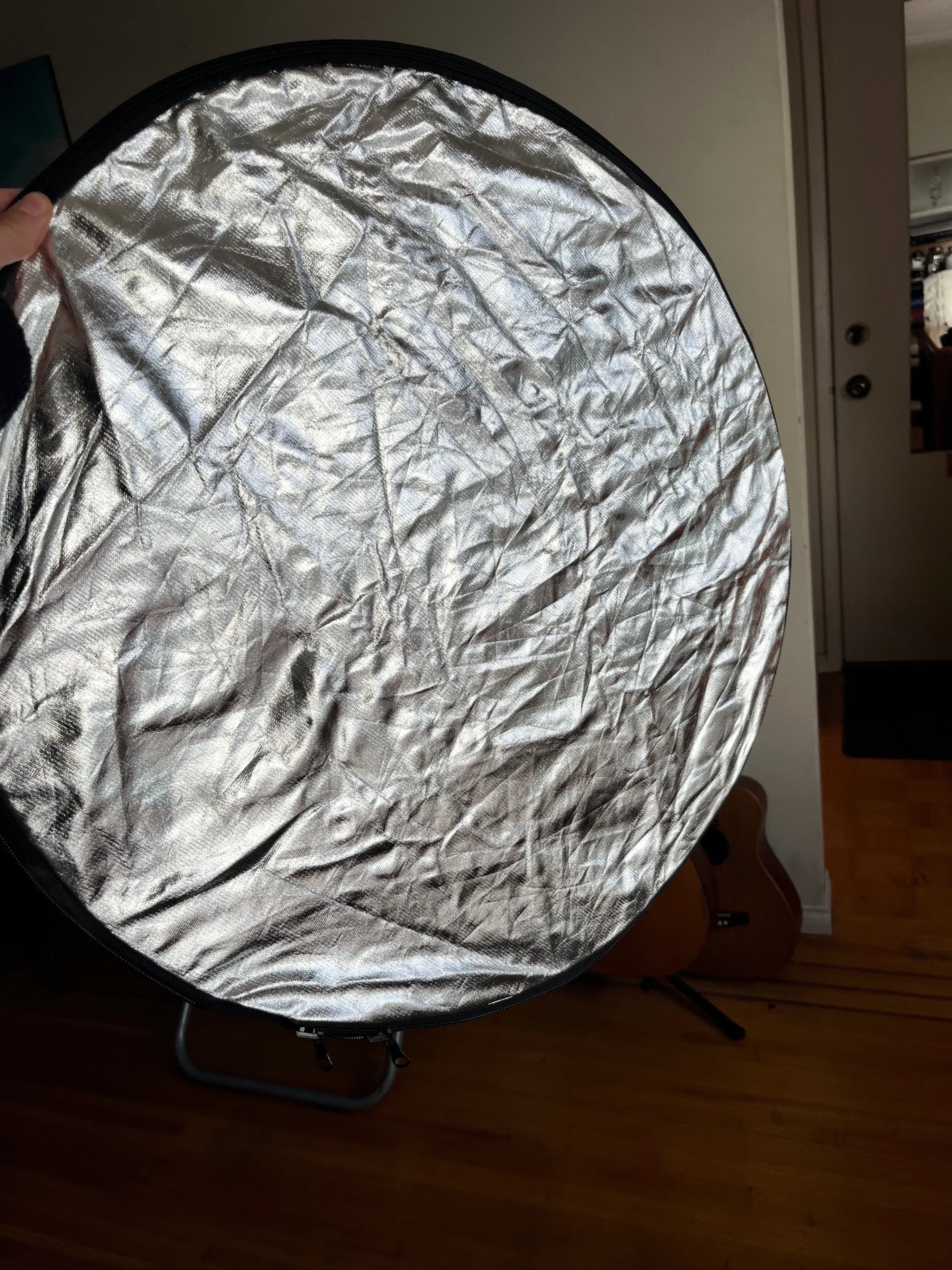 Savage 5‑in‑1 Round Photo Reflector (w/ Carry Pouch) image indicator(4)