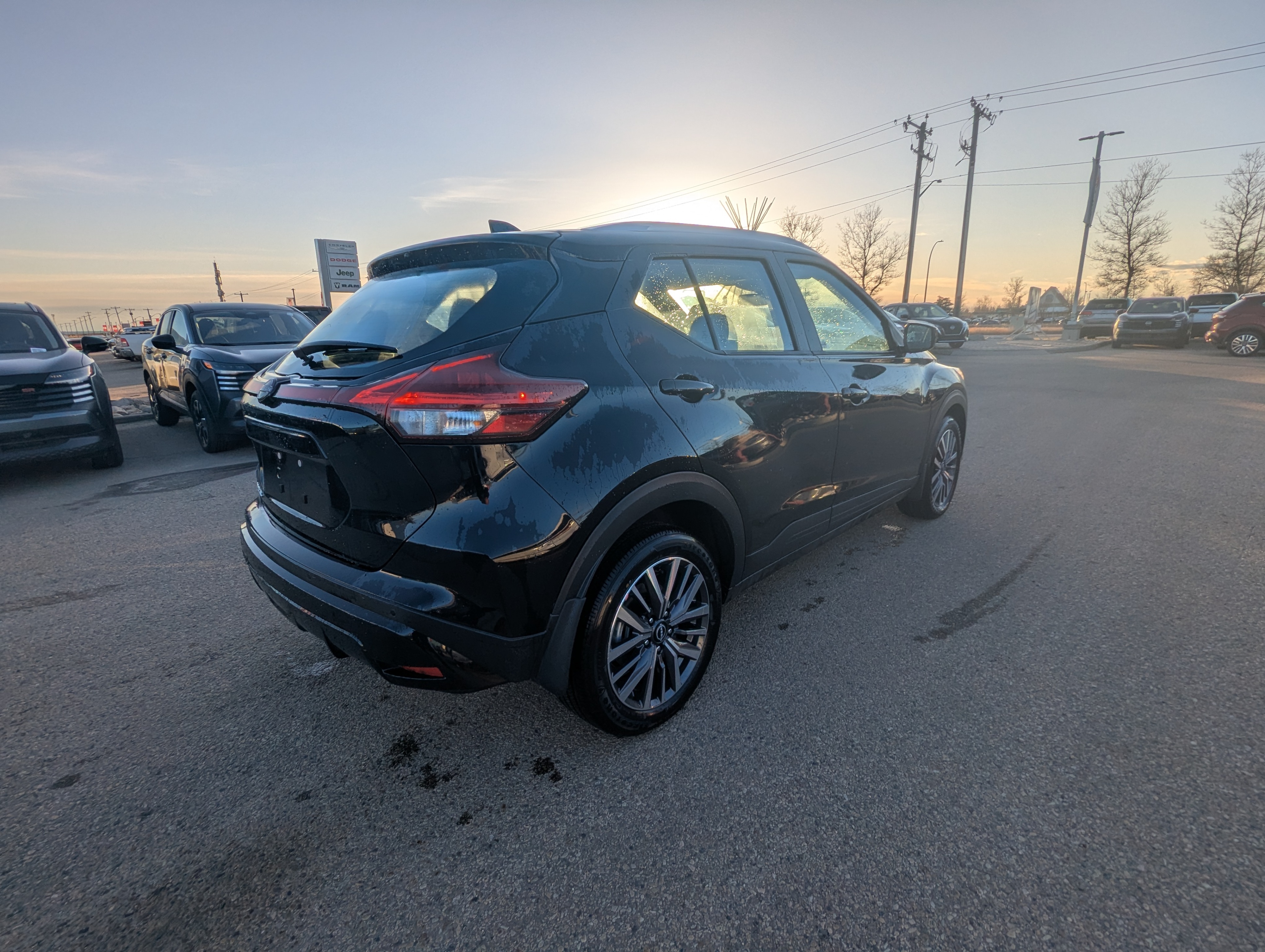 2025 Nissan Kicks Play SV - photo 5