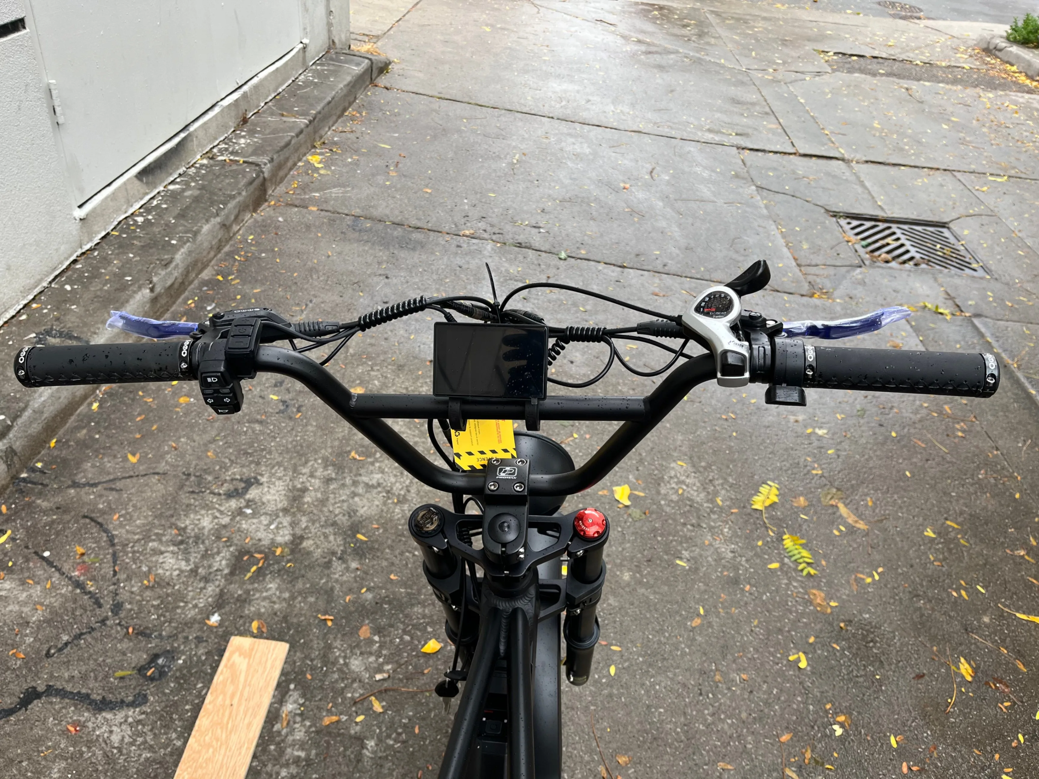 Paralo Pro 48V Electric Bicycle | Showroom Demo image indicator(4)