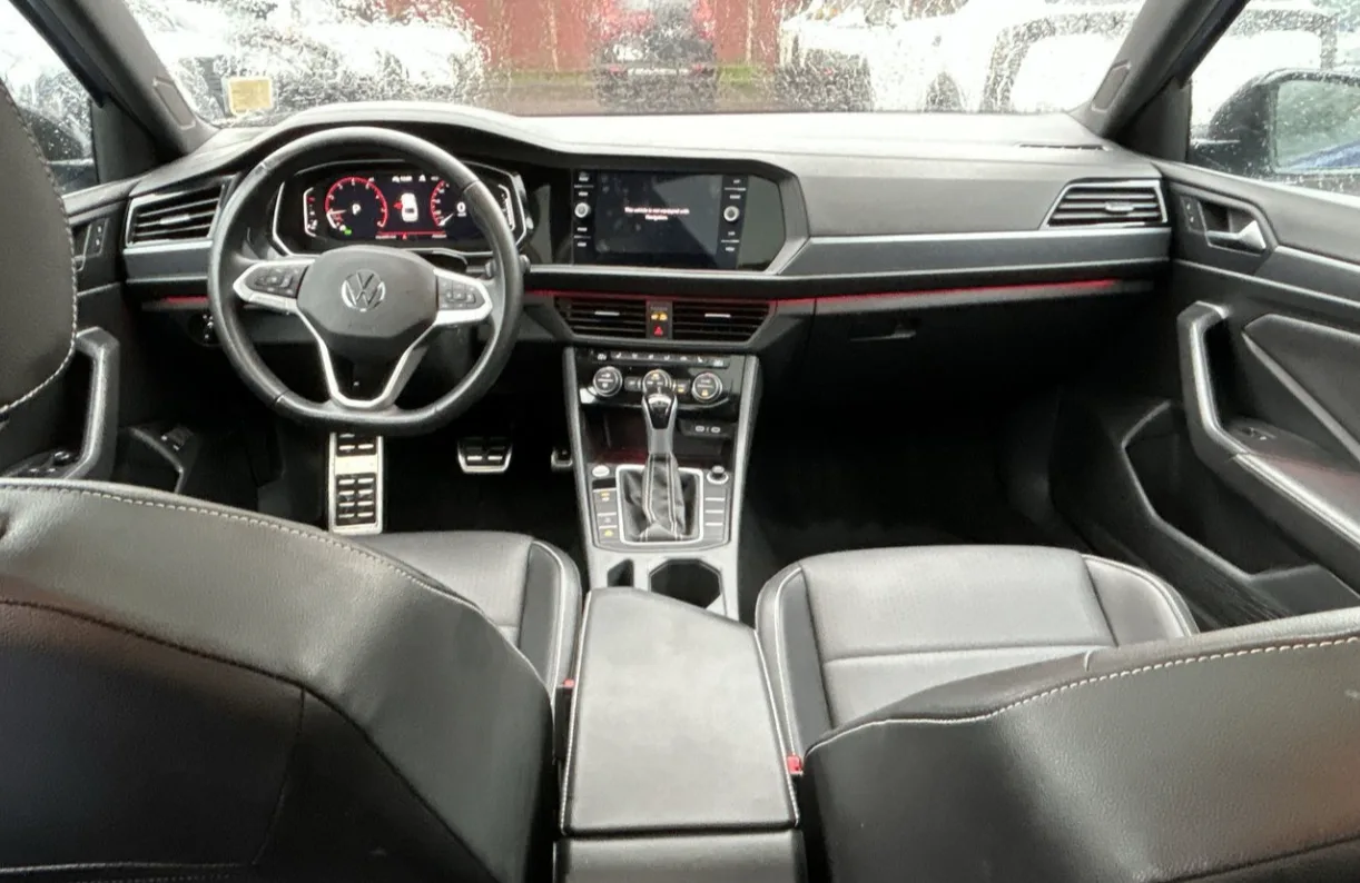 2024 Volkswagen Jetta Comfortline 1.5 T 8Sp at w/Tip image indicator(9)