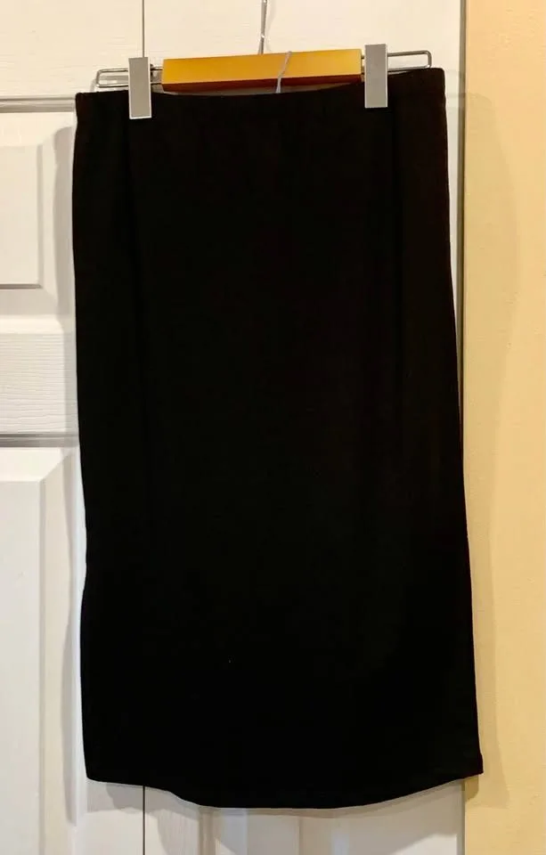 GF Collection: Classic Black Mid-length Pencil Skirt (S) - NWT