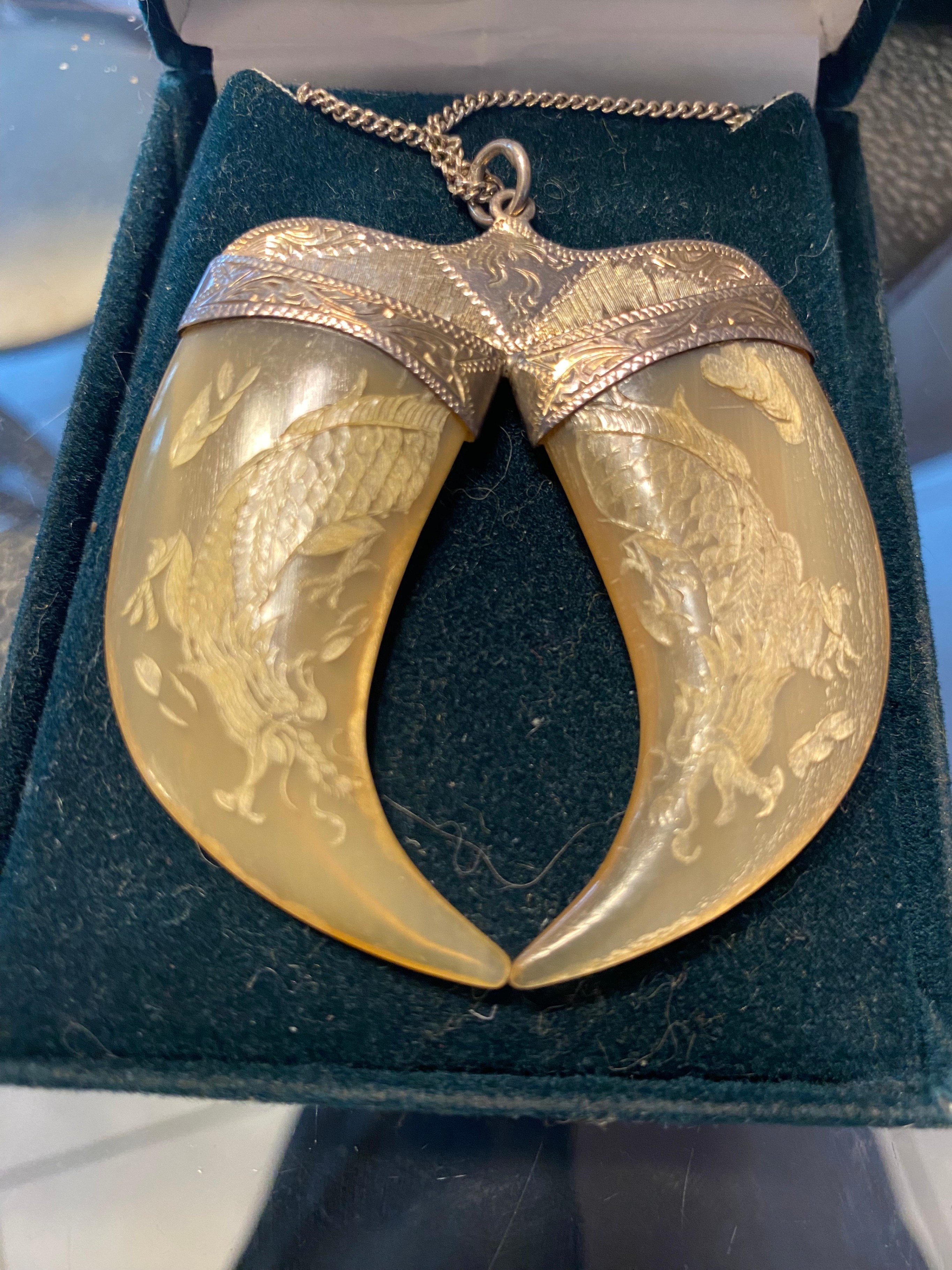 British Vintage Sterling Silver Double Tiger Claw Necklace - photo 2