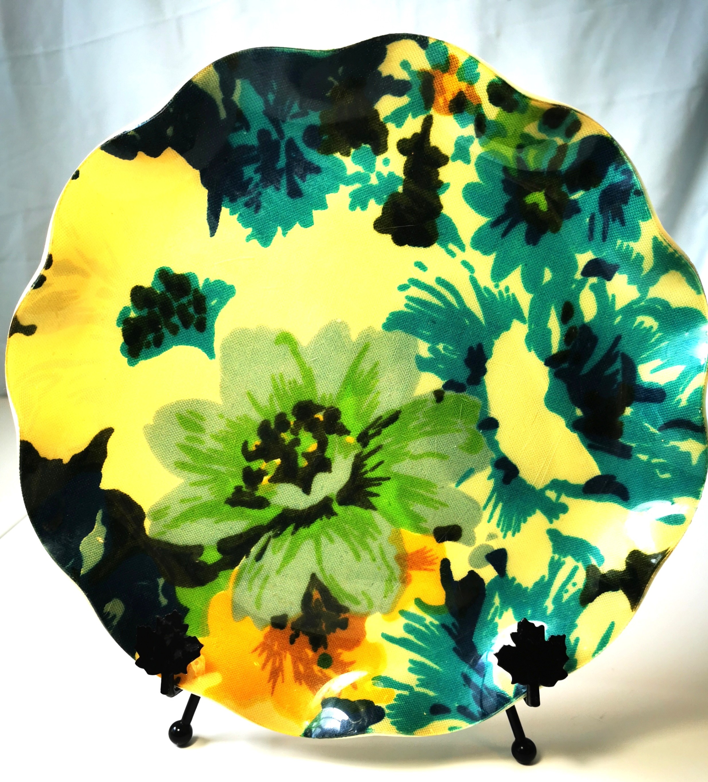 Plate 1960s Floral Fabric & Resin Tray includes Plate Stand