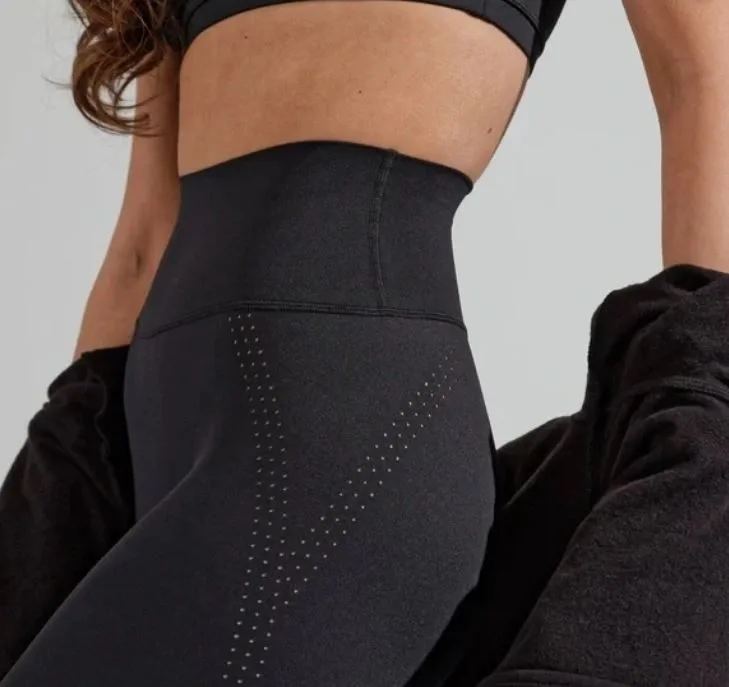 Buffbunny - Lit Laser Cut Legging - Onyx Black image indicator(8)