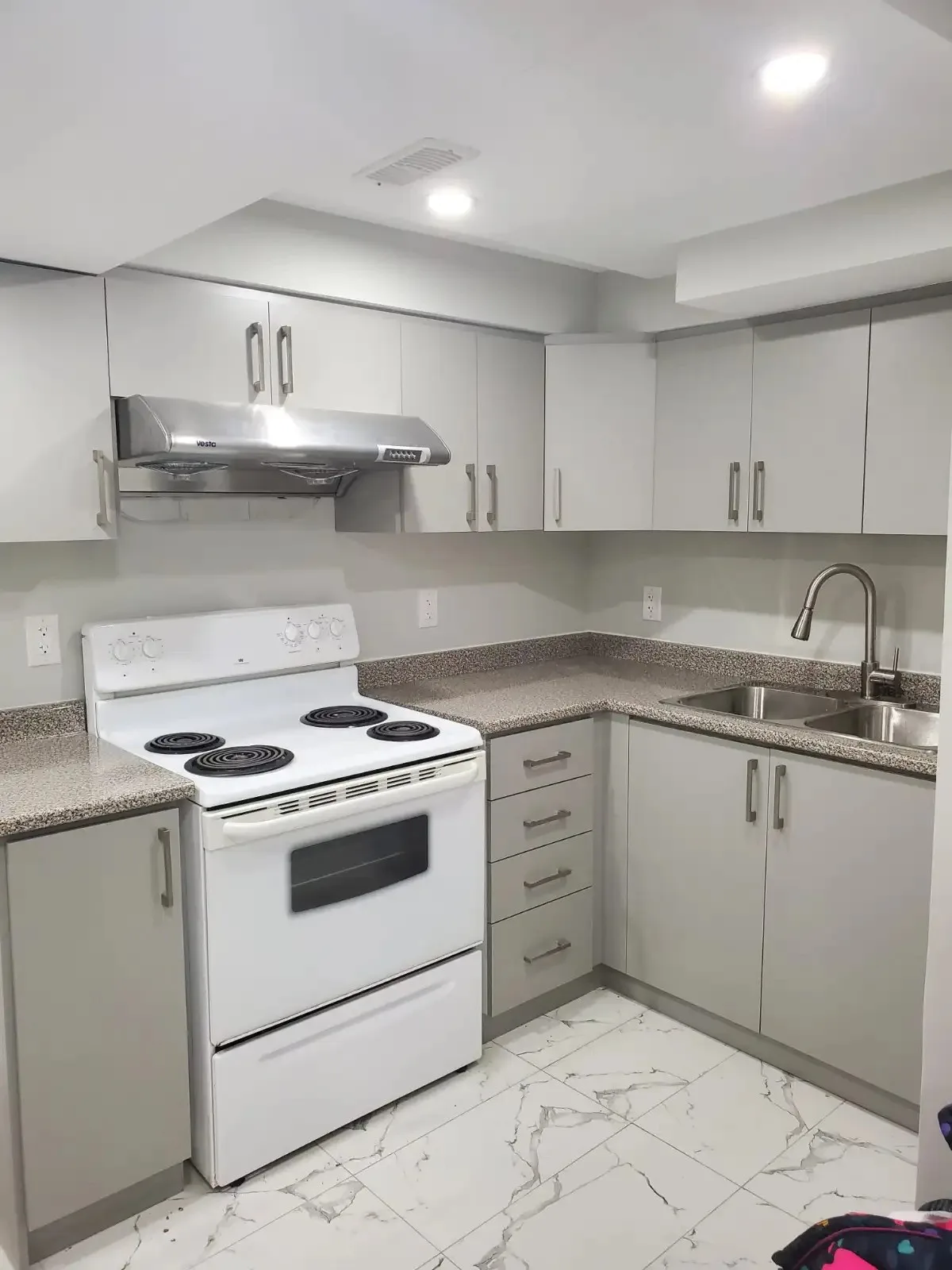 basment for rent image indicator(4)