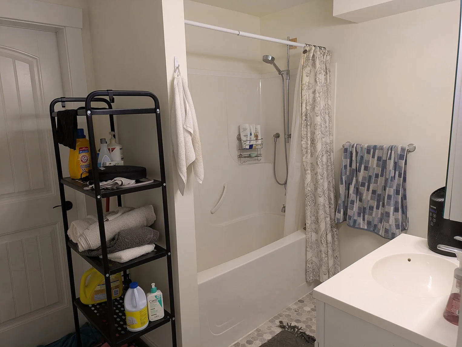 Fully furnished bedroom until June 2026 image indicator(6)