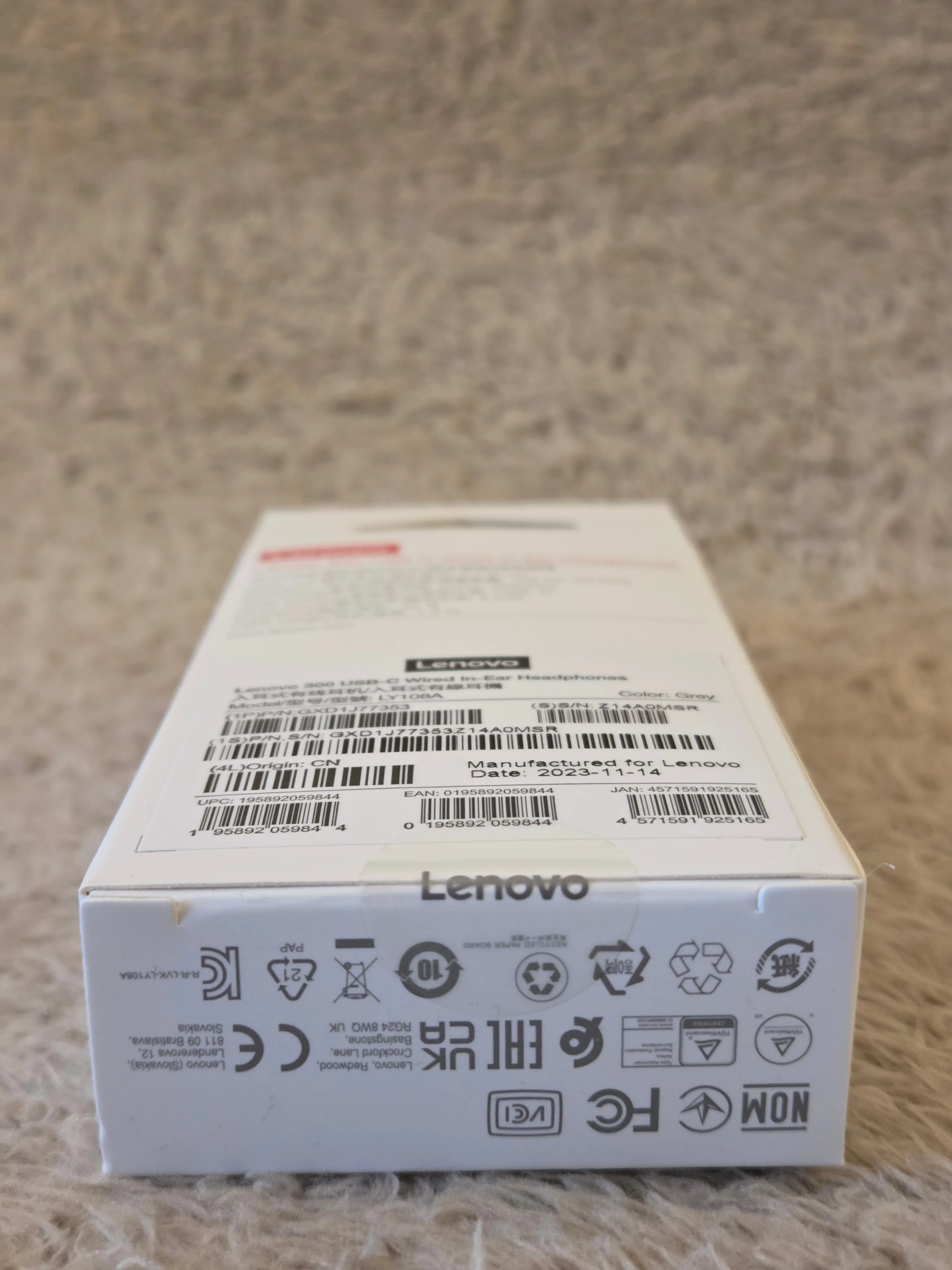 Lenovo 300 USB-C In-Ear Headphones – New, Grey image indicator(2)