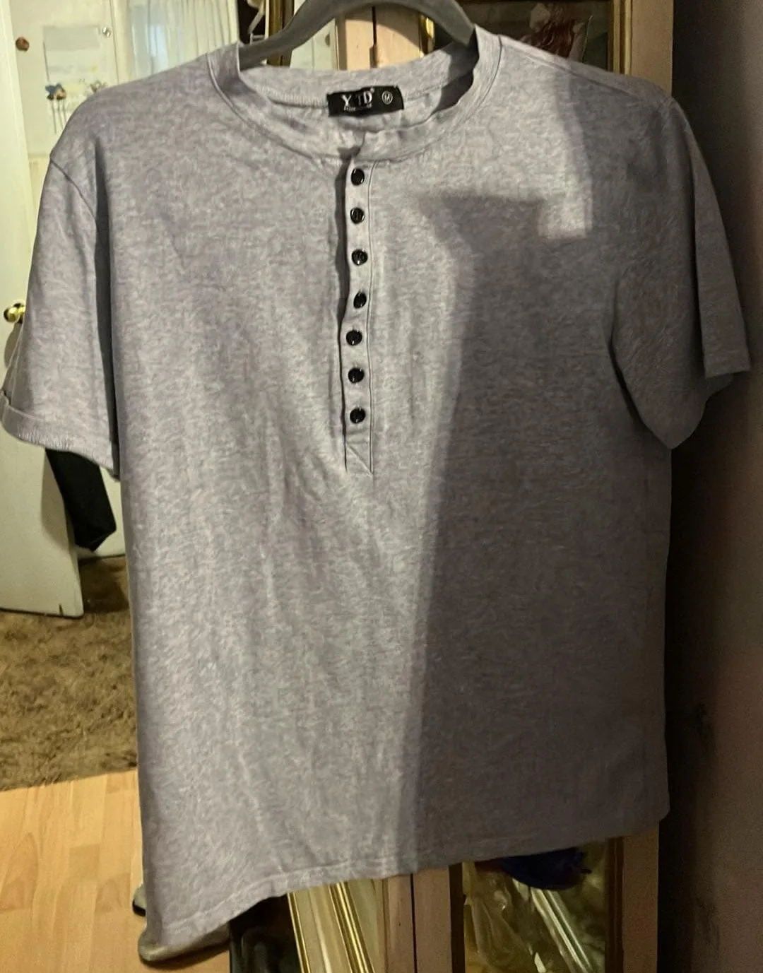 Man Old Navy Grey Top with Buttons - Size XL