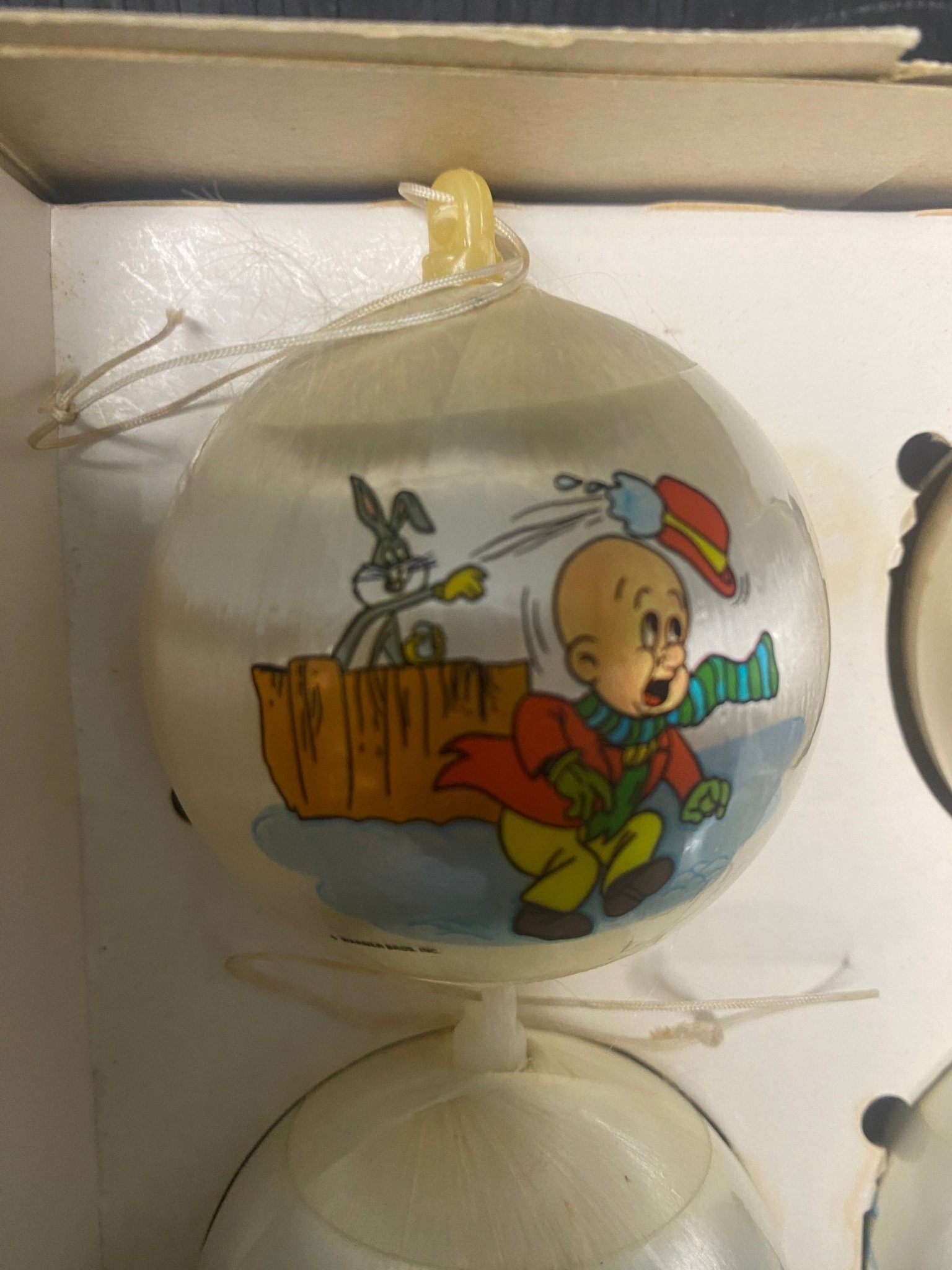 Vintage Looney Tunes Threaded Christmas Ornaments - photo 2