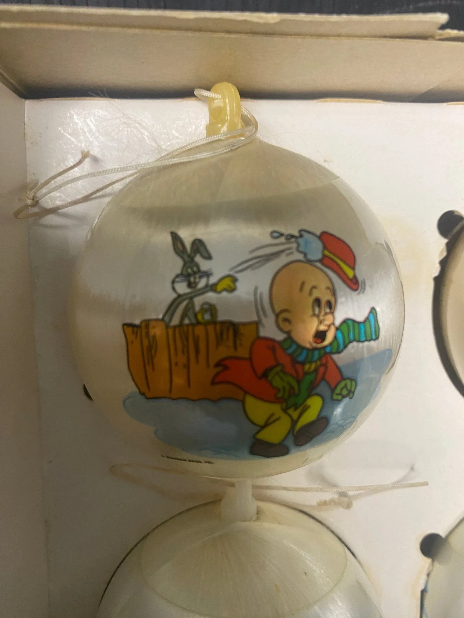 Vintage Looney Tunes Threaded Christmas Ornaments image indicator(2)