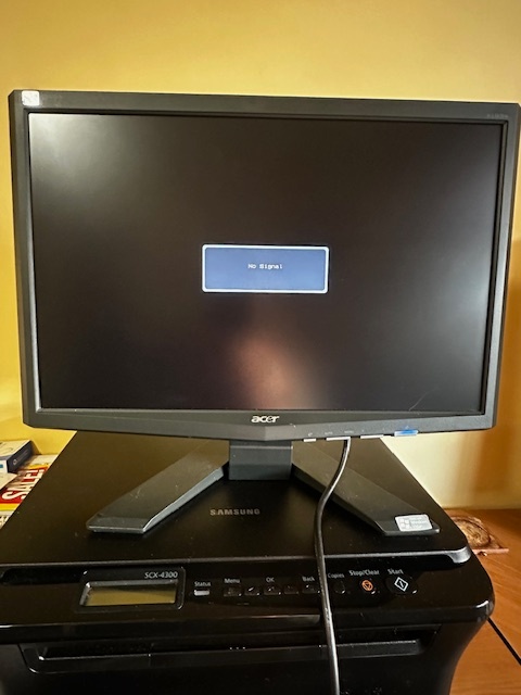 Laptops & computer monitors - photo 4