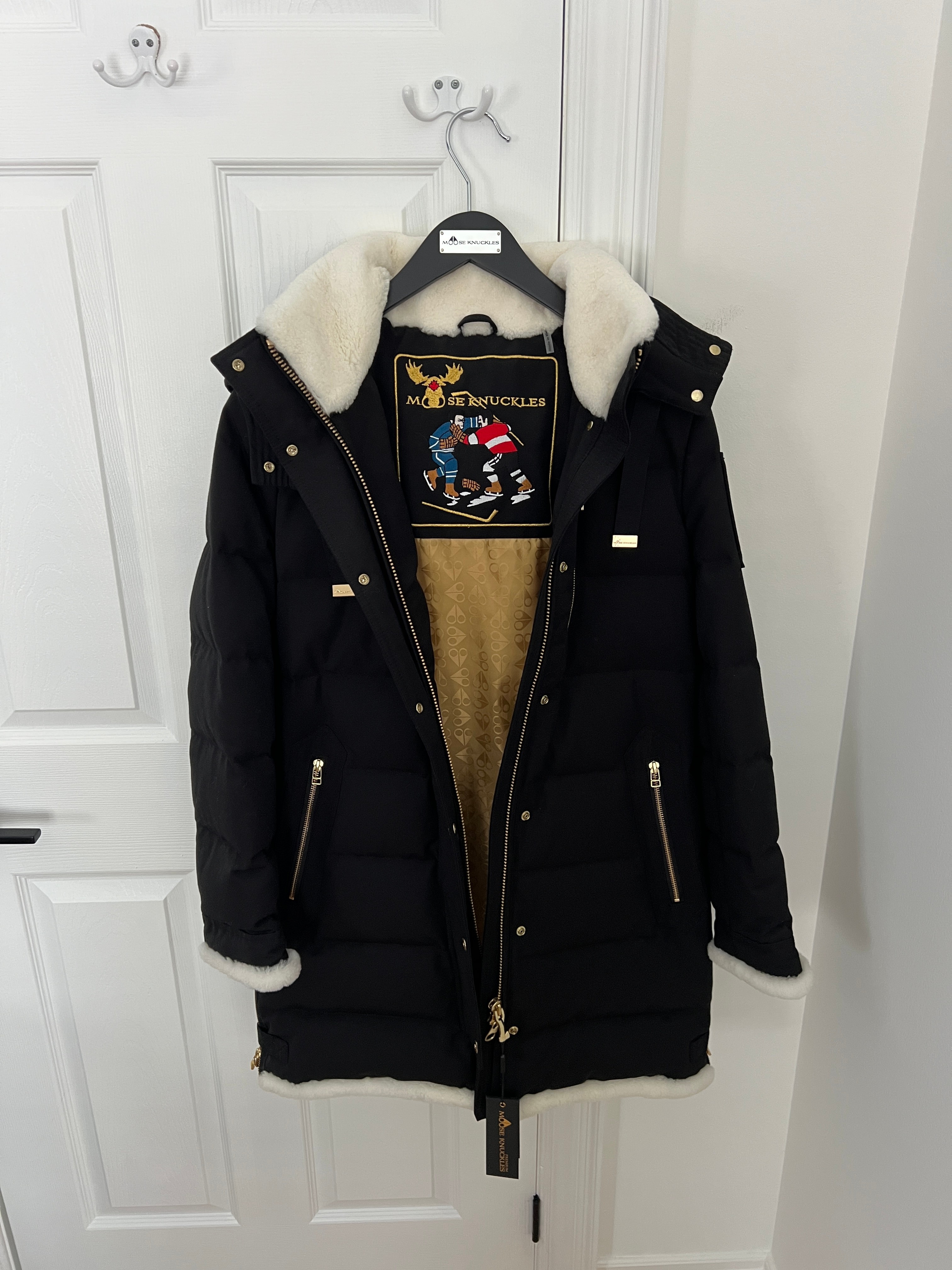 NWT Moose Knuckles Mont Joli Parka - Women's, Size Medium - photo 4