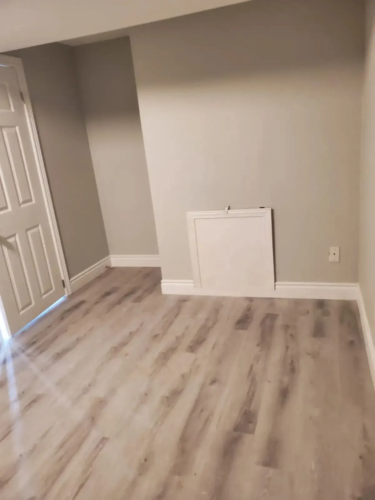 basment for rent image indicator(8)