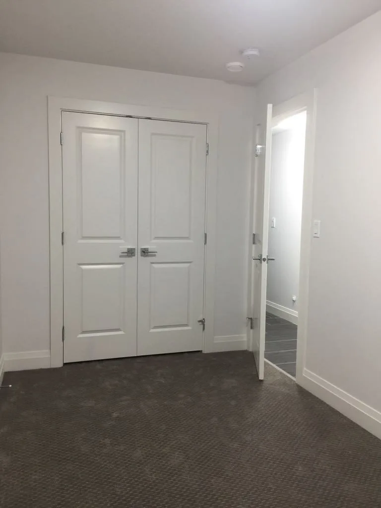 2 BR /1 B suite in Cloverdale near 168 St / Hwy 10 image indicator(6)