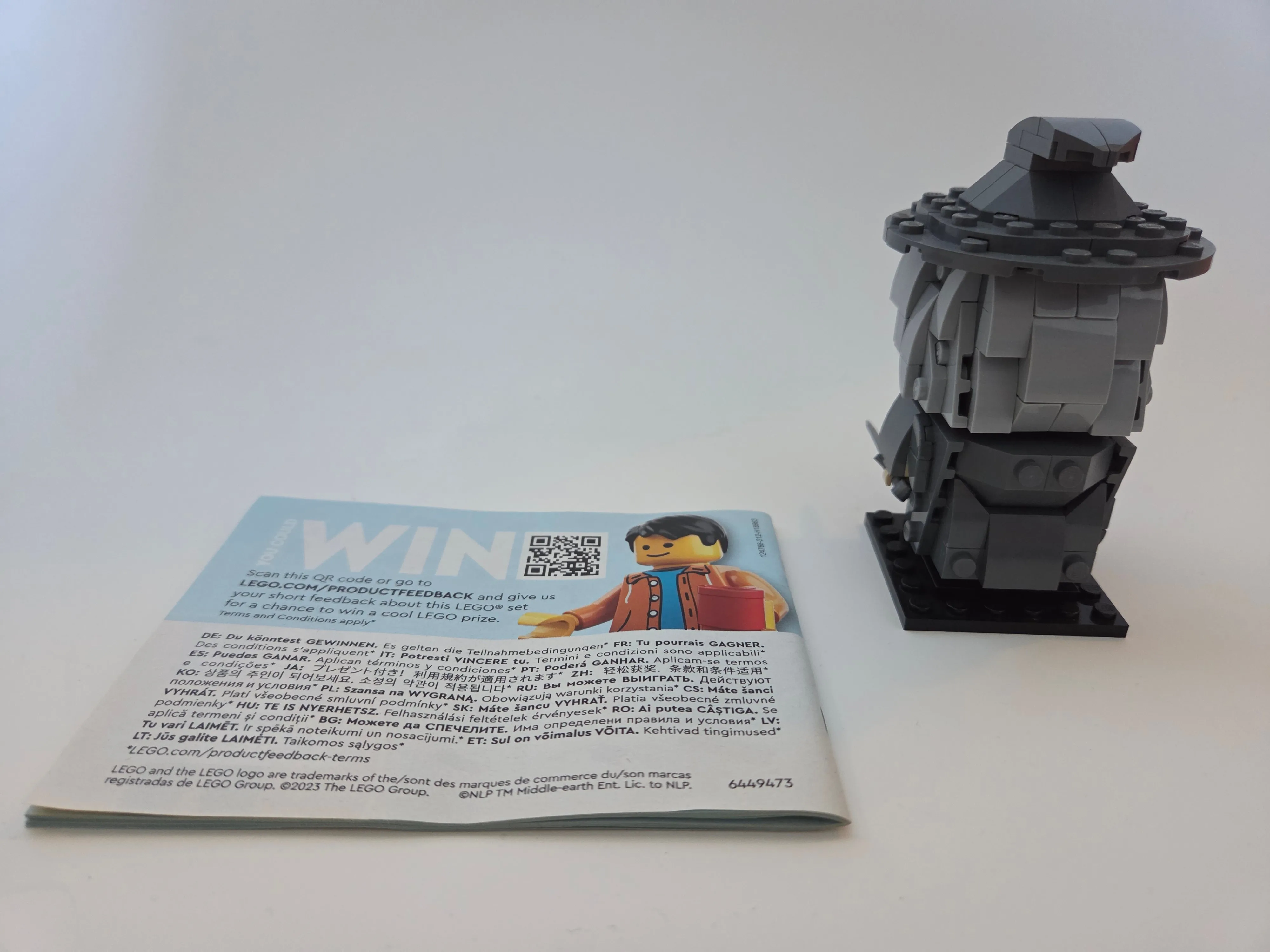 LEGO BrickHeadz Gandalf the Grey 40631 – Built image indicator(2)