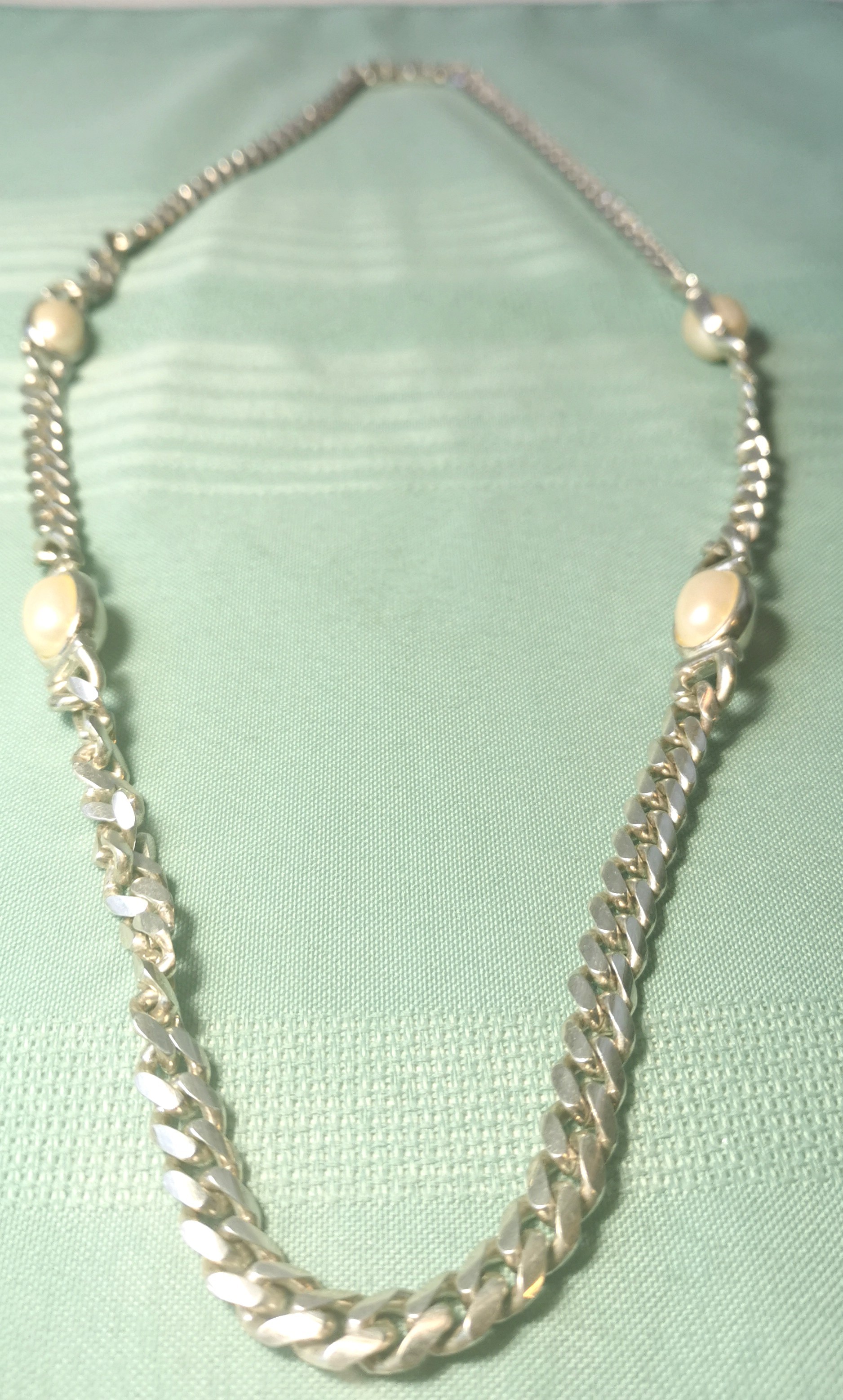 Necklace Silver Tone Chain & Faux Pearl Station Vintage 80sStyle