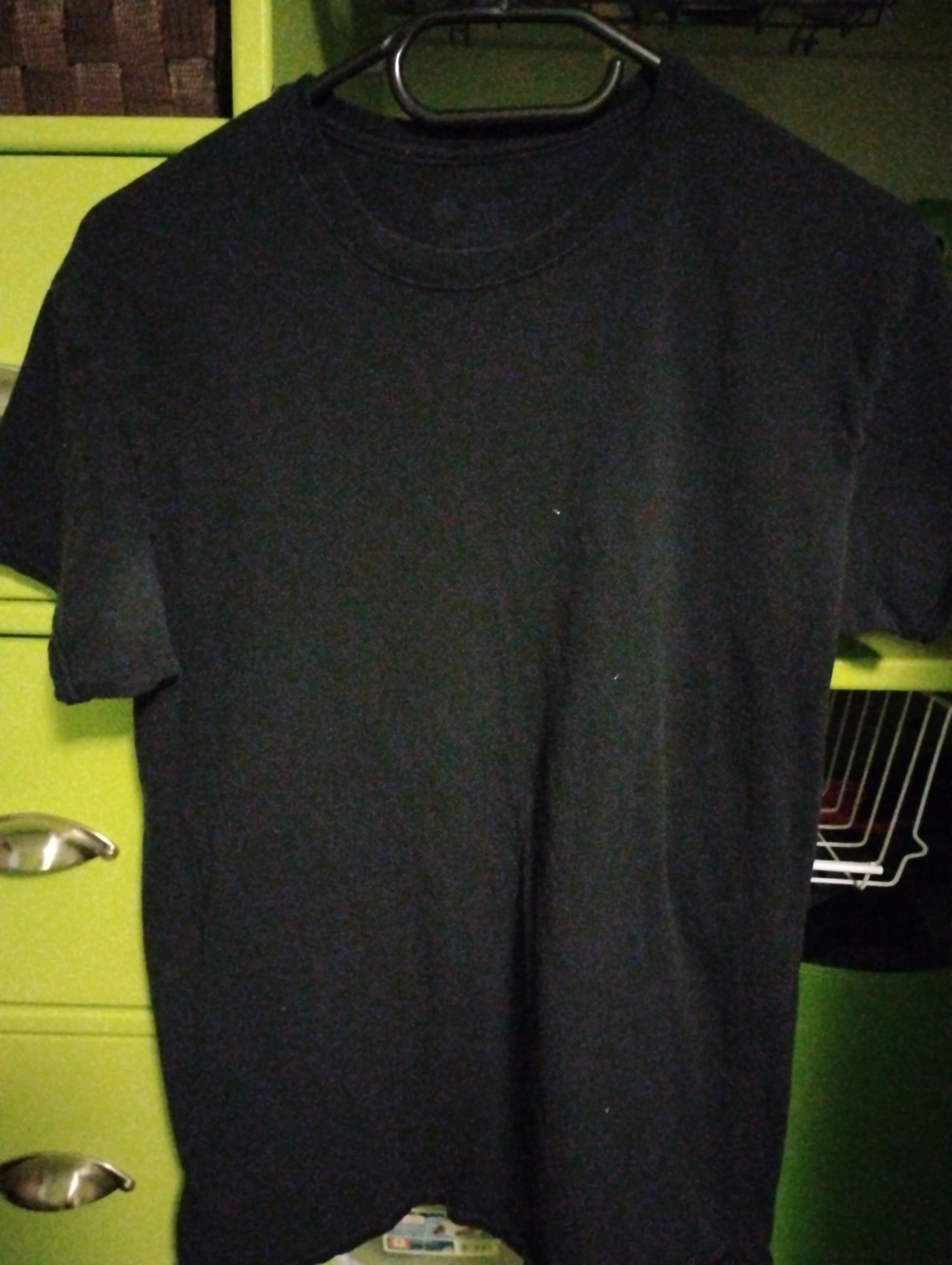 Men’s Plain Black T-Shirt – Medium, Good Condition
