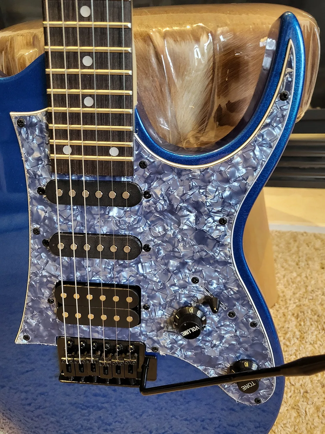 Brand New Full Size Electric Guitar – Blue Finish, HSS, Tremolo image indicator(3)