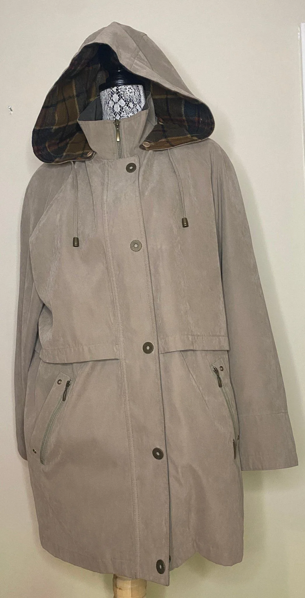 Liz Claiborne Soft Shell Lined Hooded Tan Women’s Coat Large thumbnail