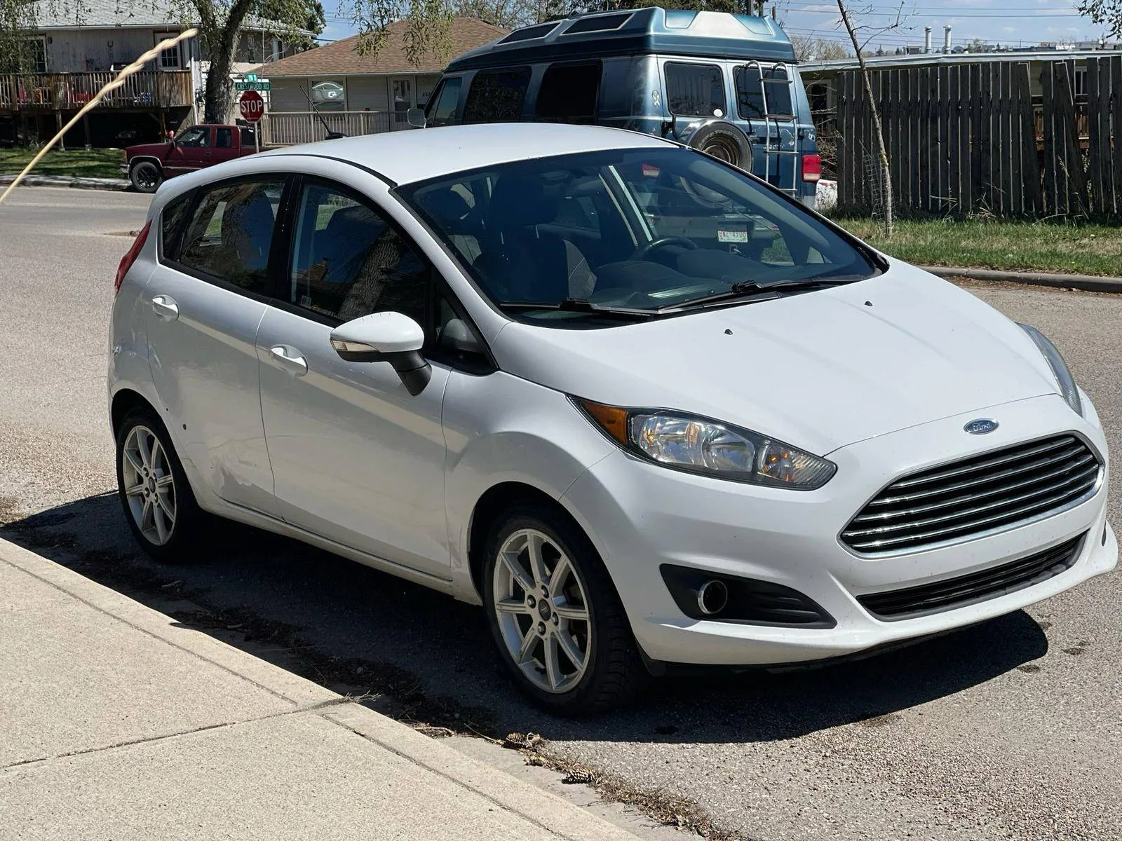 2015 Ford Fiesta image indicator(2)