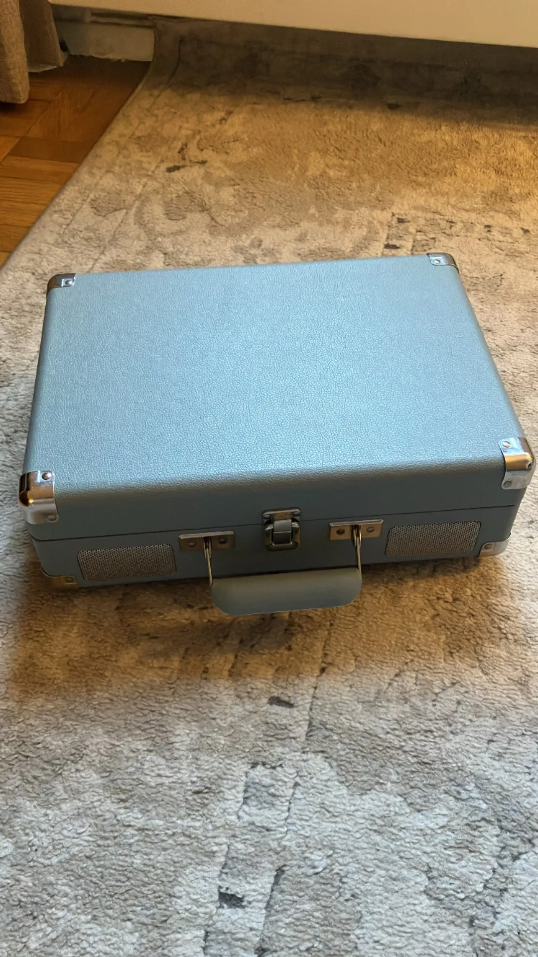 Record player with blutooth (pick up 12/1-7) image indicator(2)