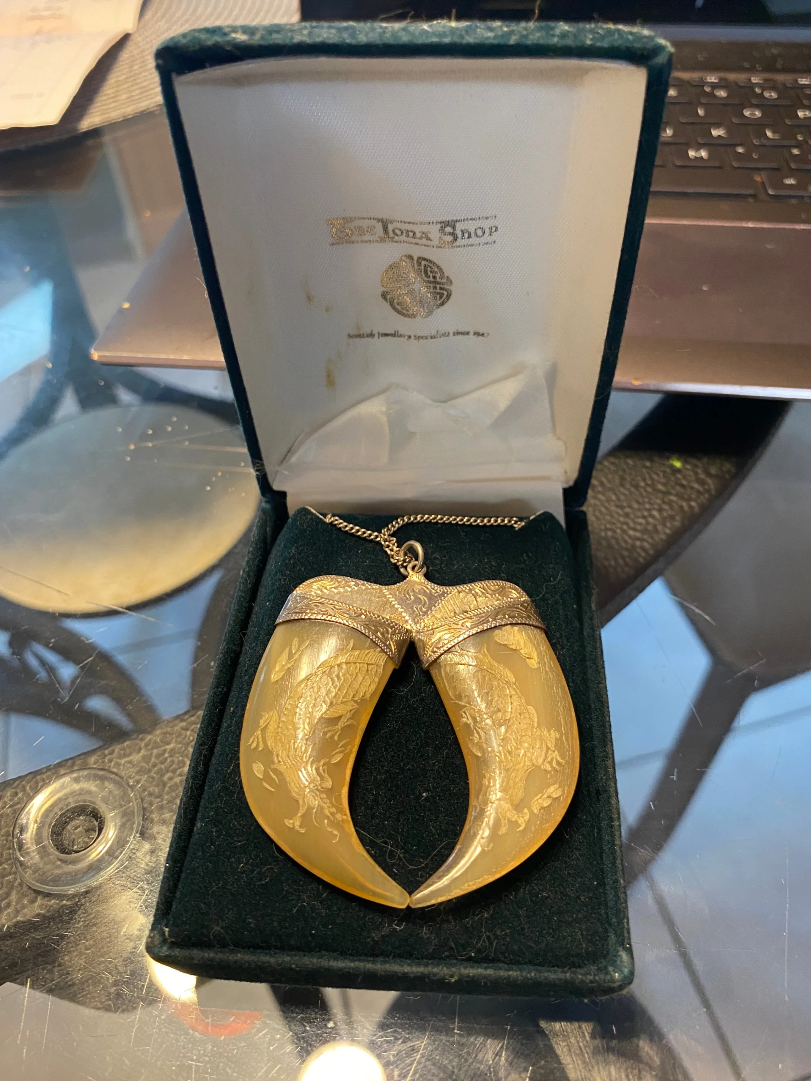 British Vintage Sterling Silver Double Tiger Claw Necklace