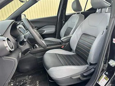 2024 Nissan Kicks SR Premium image indicator(10)