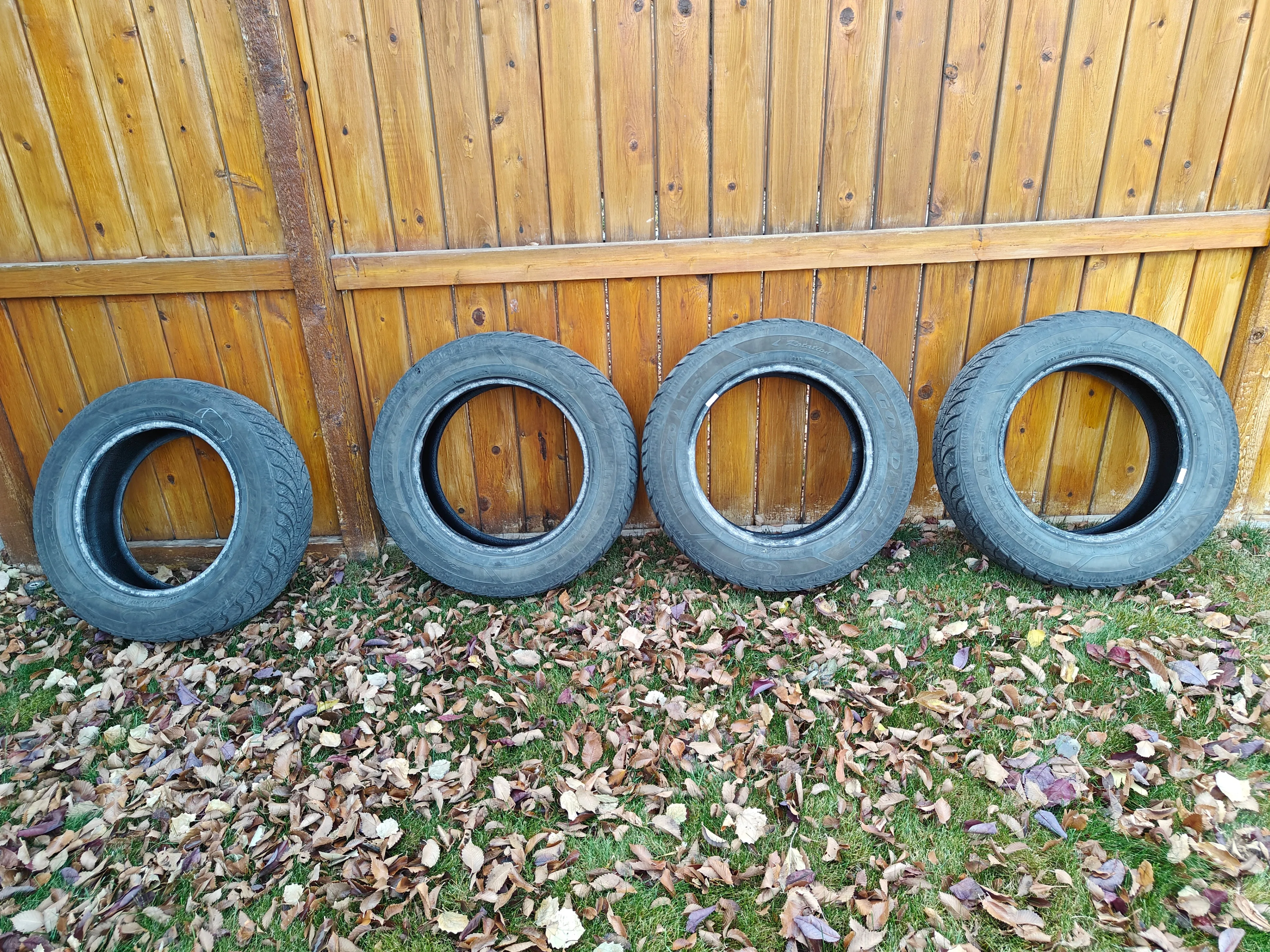 Used Goodyear Ultra Grip 17" Winter Tires - 225/65R17 - 1 Damage thumbnail