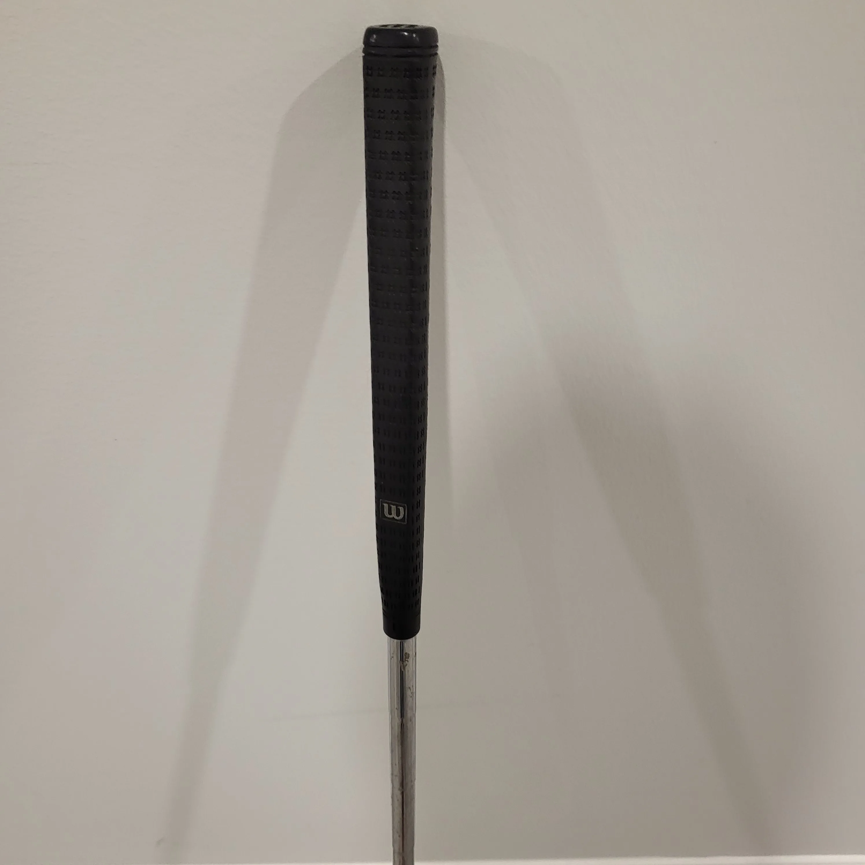 Gently Used! Wilson Black Right Handed Putter - Quick Pickup!🚀 image indicator(4)