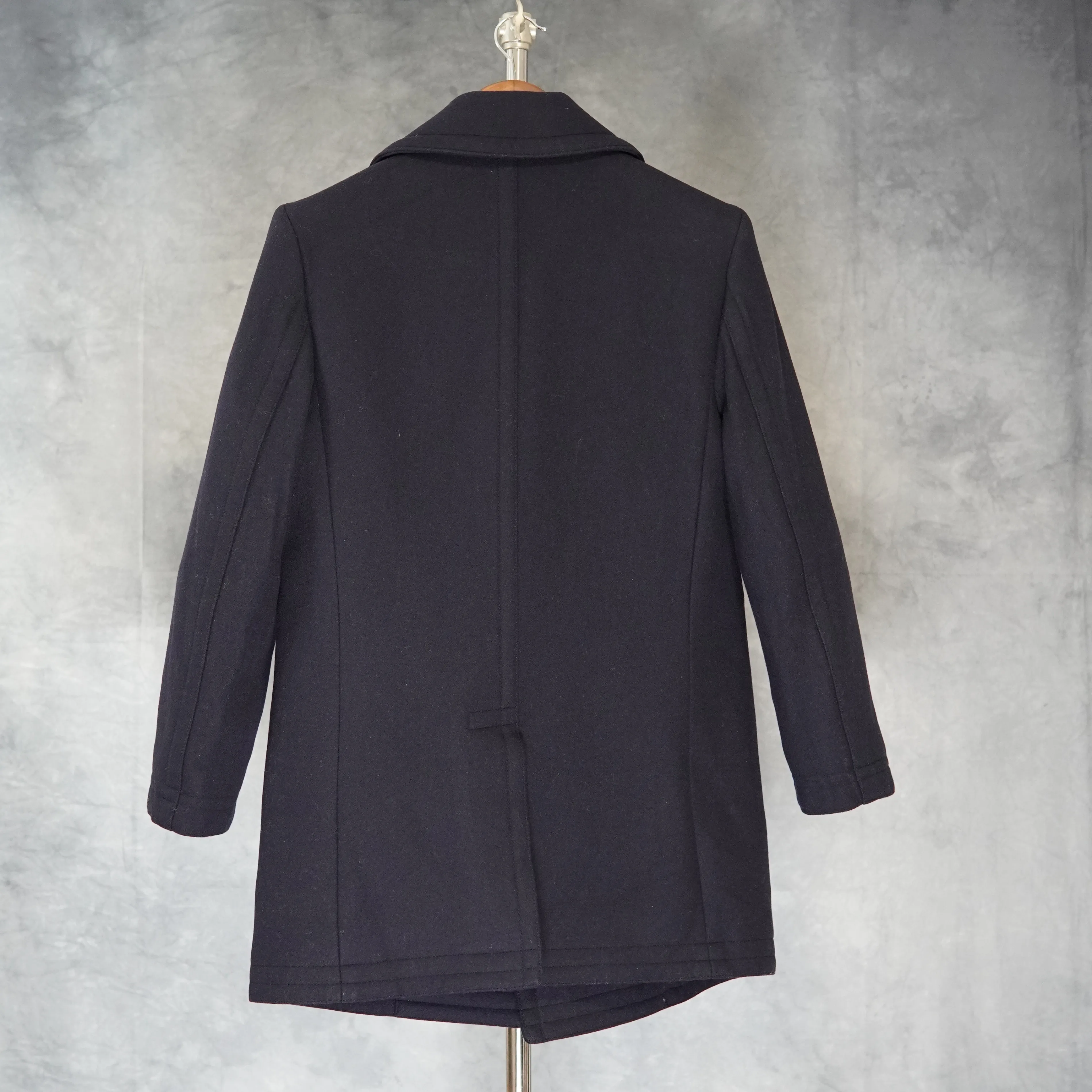 Club Monaco Men’s Wool Peacoat – Navy – Double-Breasted image indicator(3)