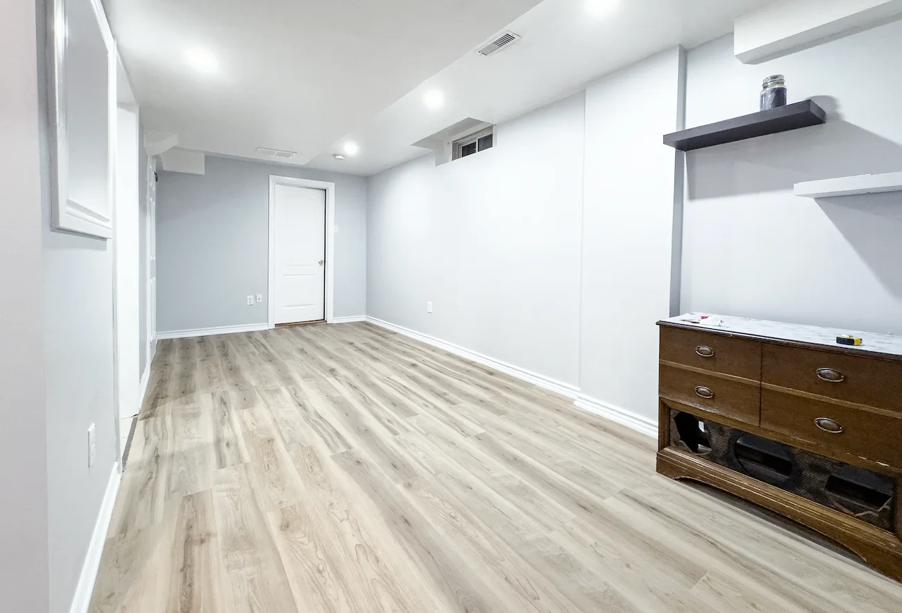 1 Bedroom + a small Den For Rent - Move In Ready image indicator(7)