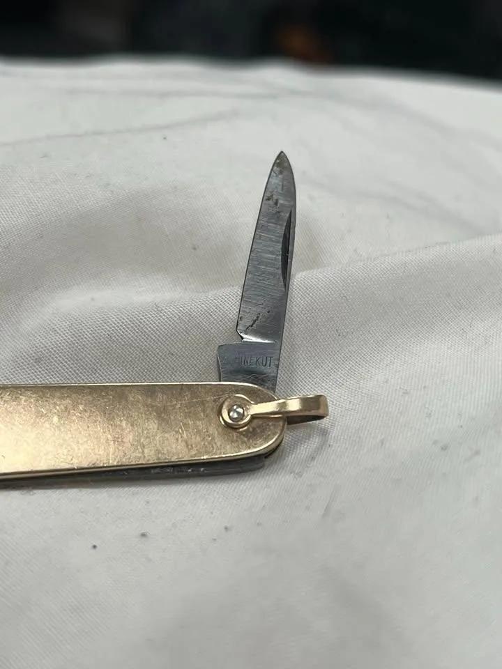 Vintage Inekut Pocket Knife image indicator(2)