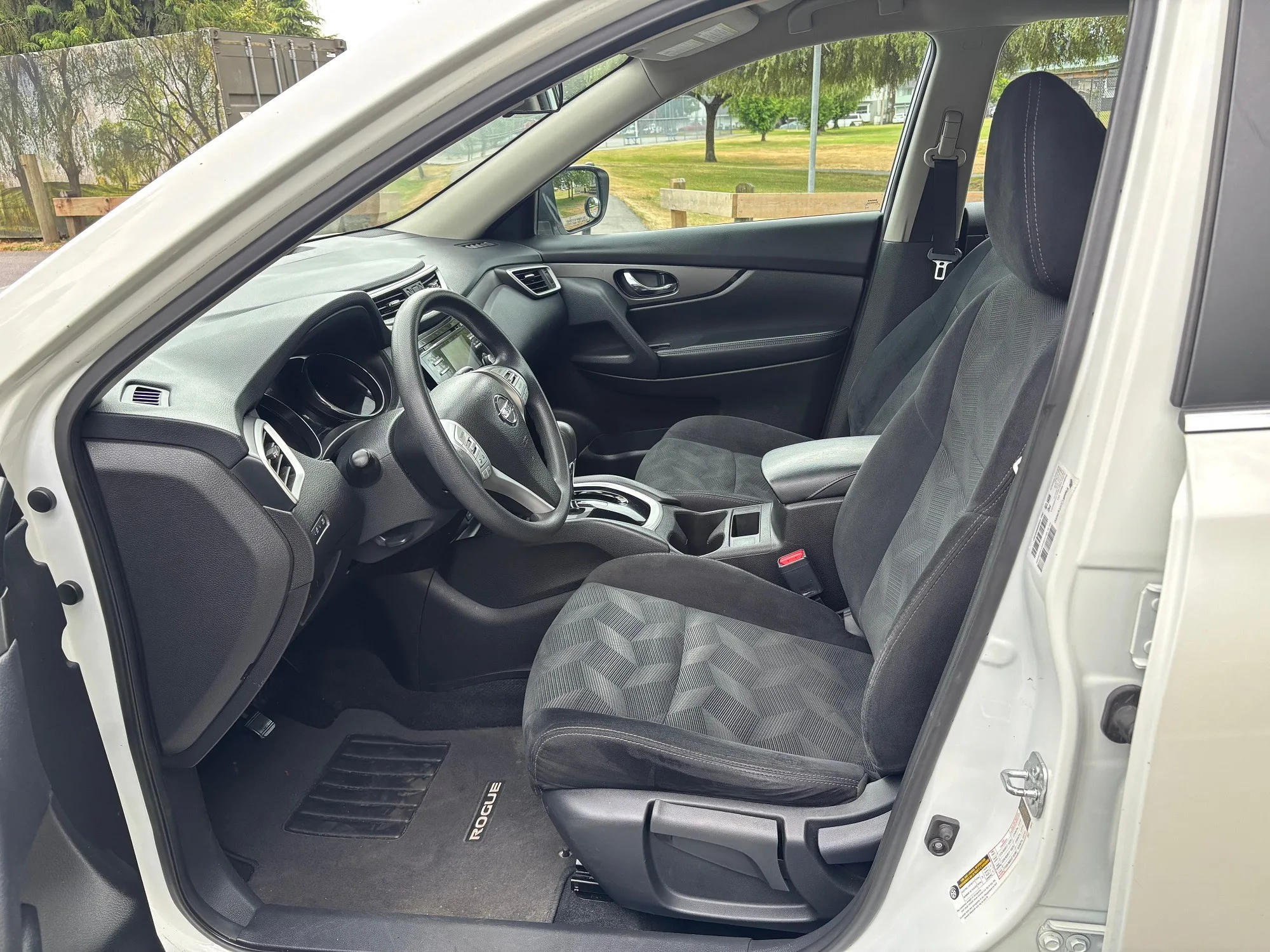 2015 NISSAN ROGUE AWD image indicator(5)