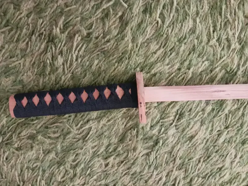 Japanese Bokken Wooden Sword 55 cm Blade c/w Wooden Sheath image indicator(5)