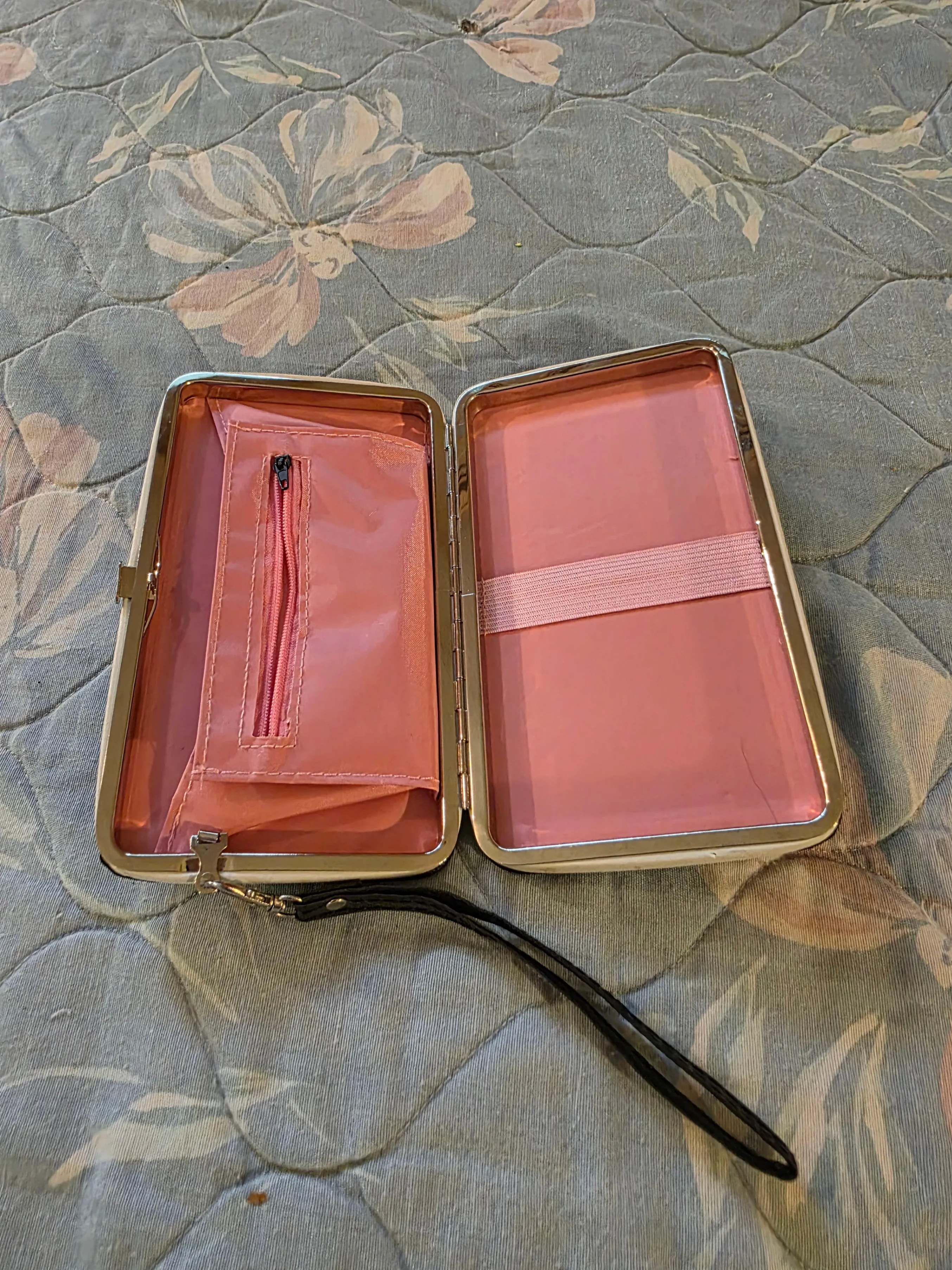 Black Wallet Clutch with Wrist Strap image indicator(4)