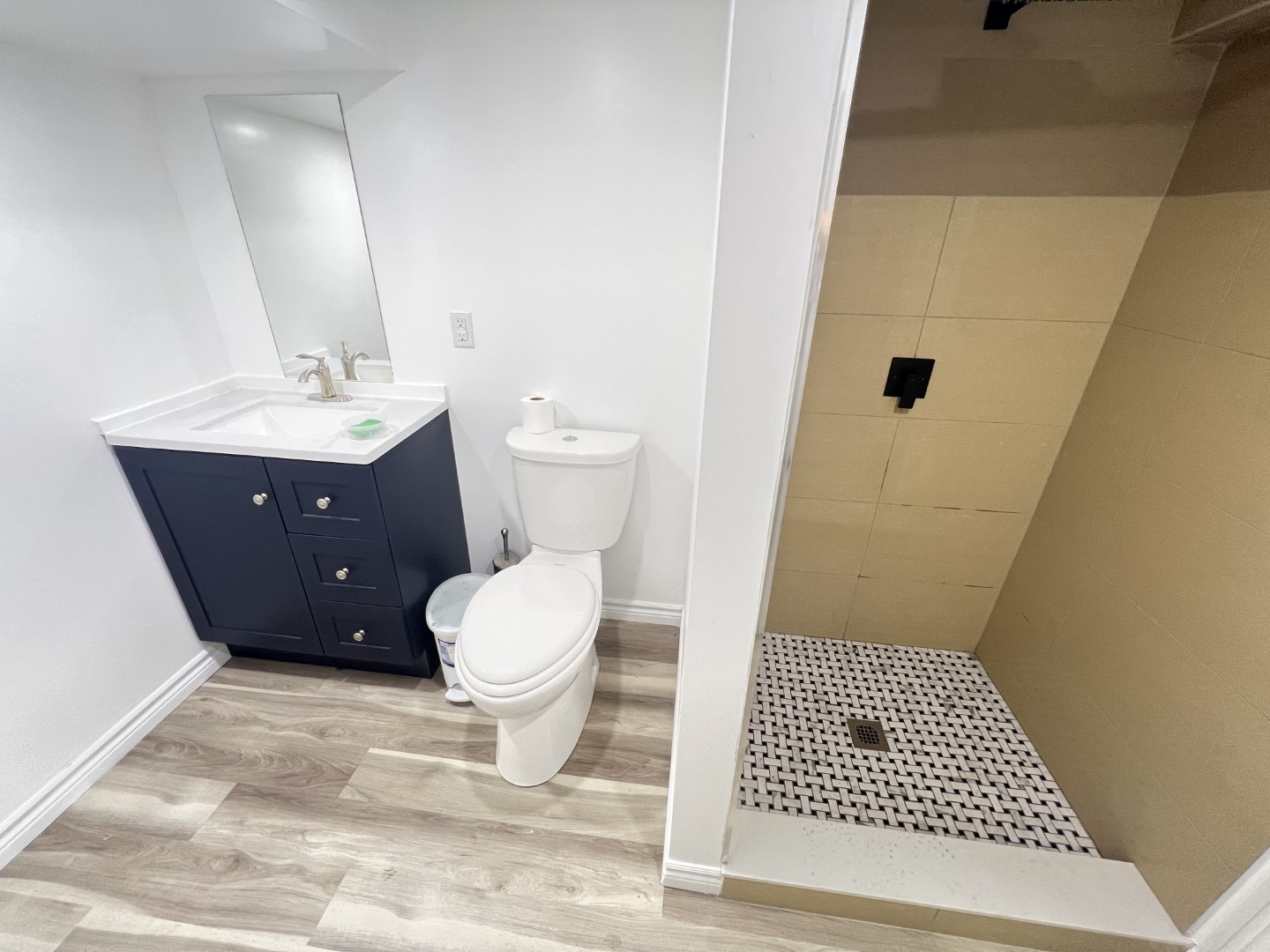 Renting out private 1 bedroom (shared place) of 3 bedrooms bsm - photo 2
