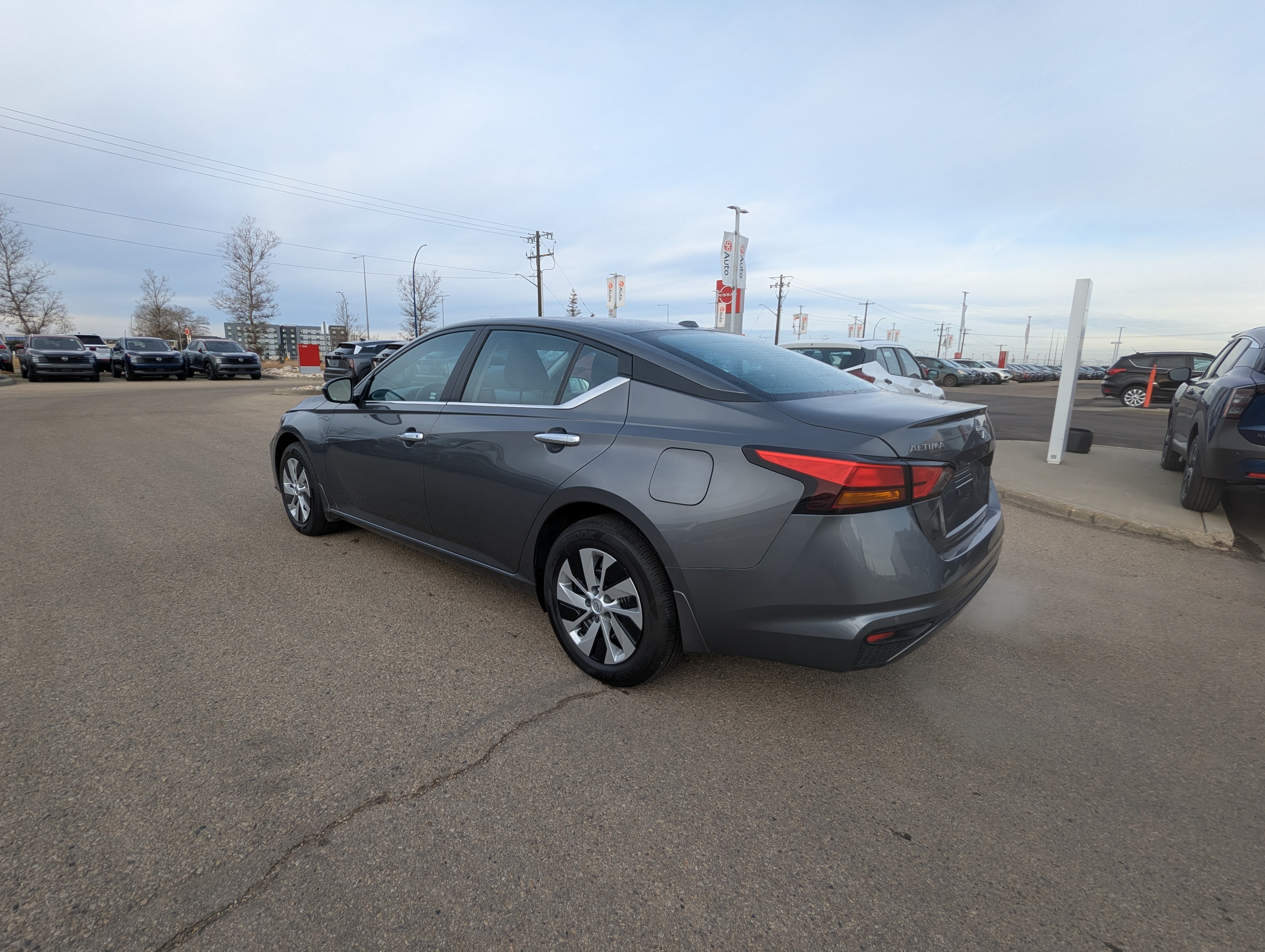 2025 Nissan Altima S - photo 3