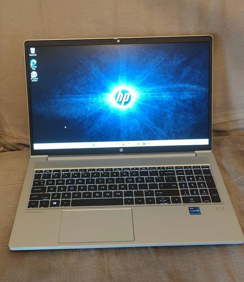 hp probook 450 g8 workstation laptop with Nvidia GPU, 16gb ram image indicator(2)