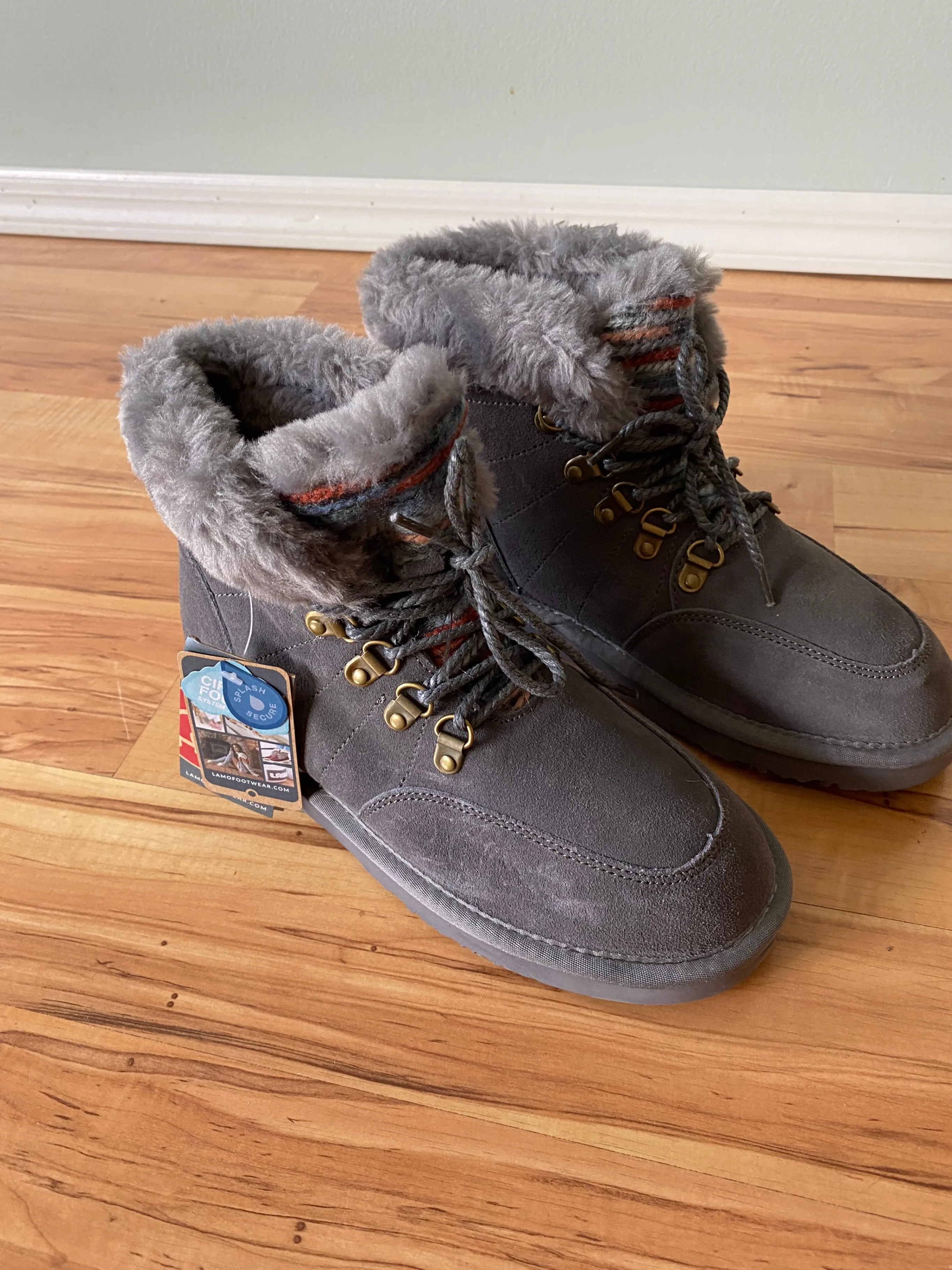 Suede Boots Size 6 image indicator(2)