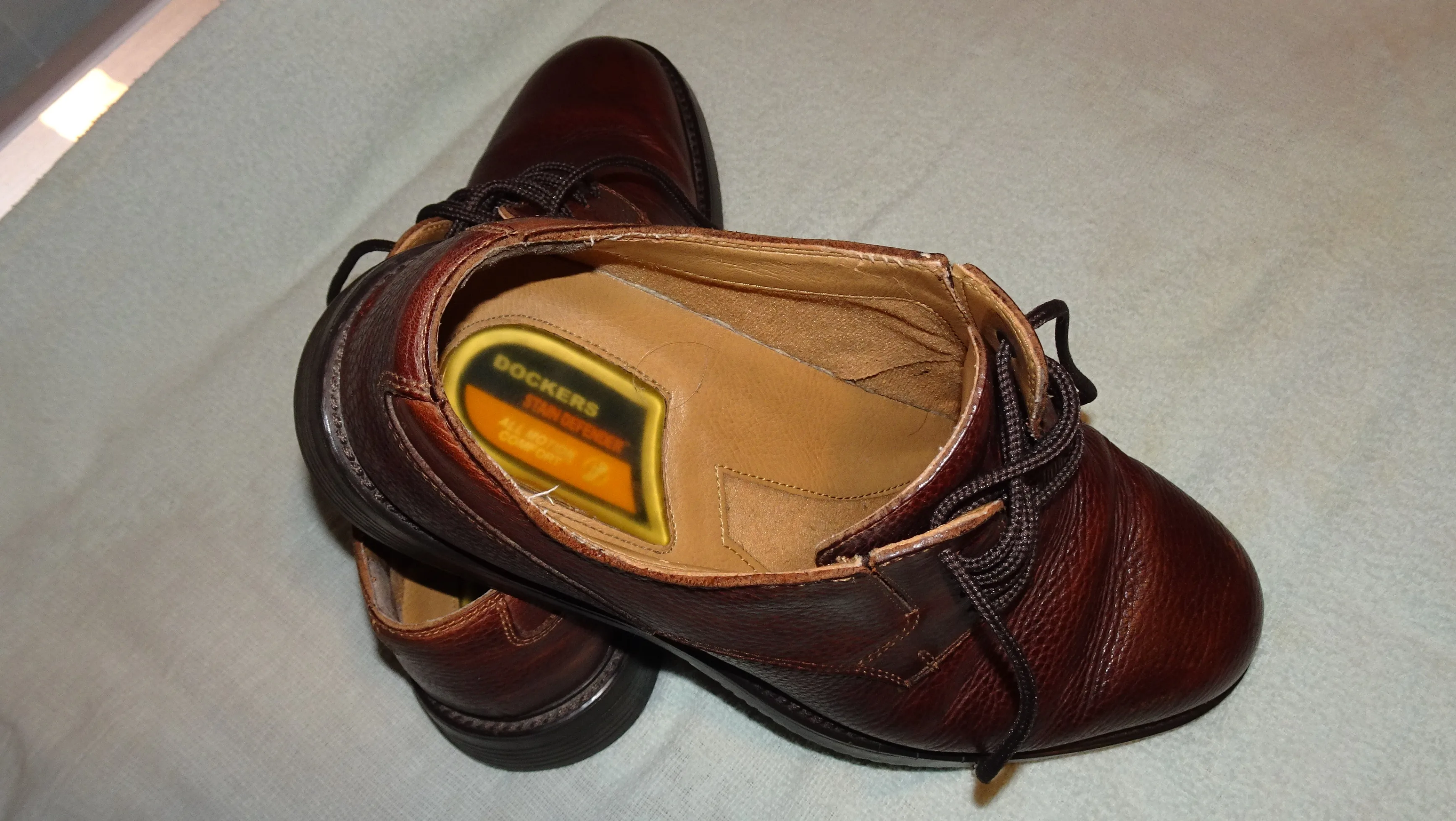 Dockers Men's Waterproof Shoes image indicator(4)