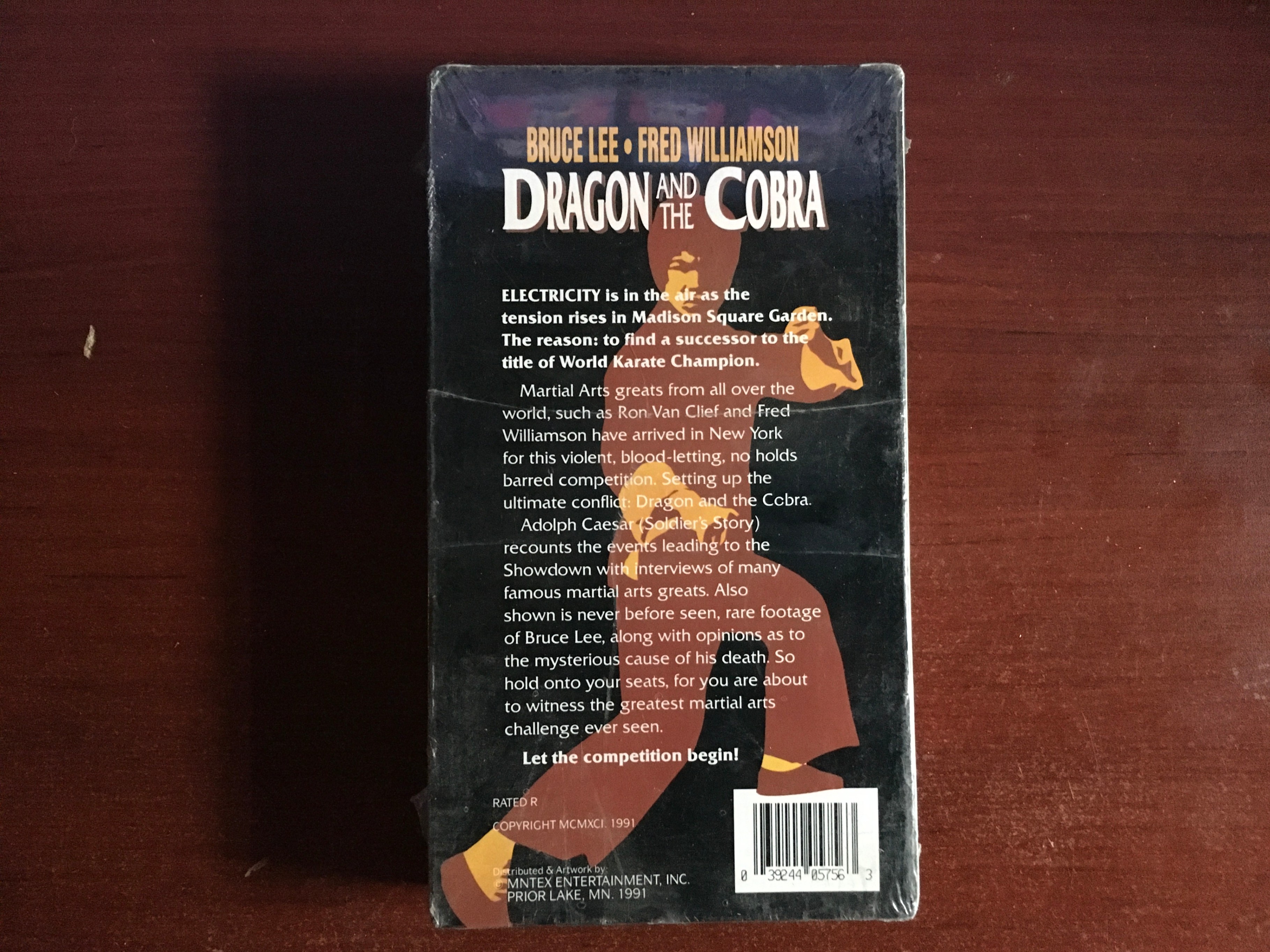 Dragon and the Cobra VHS Tape - photo 2