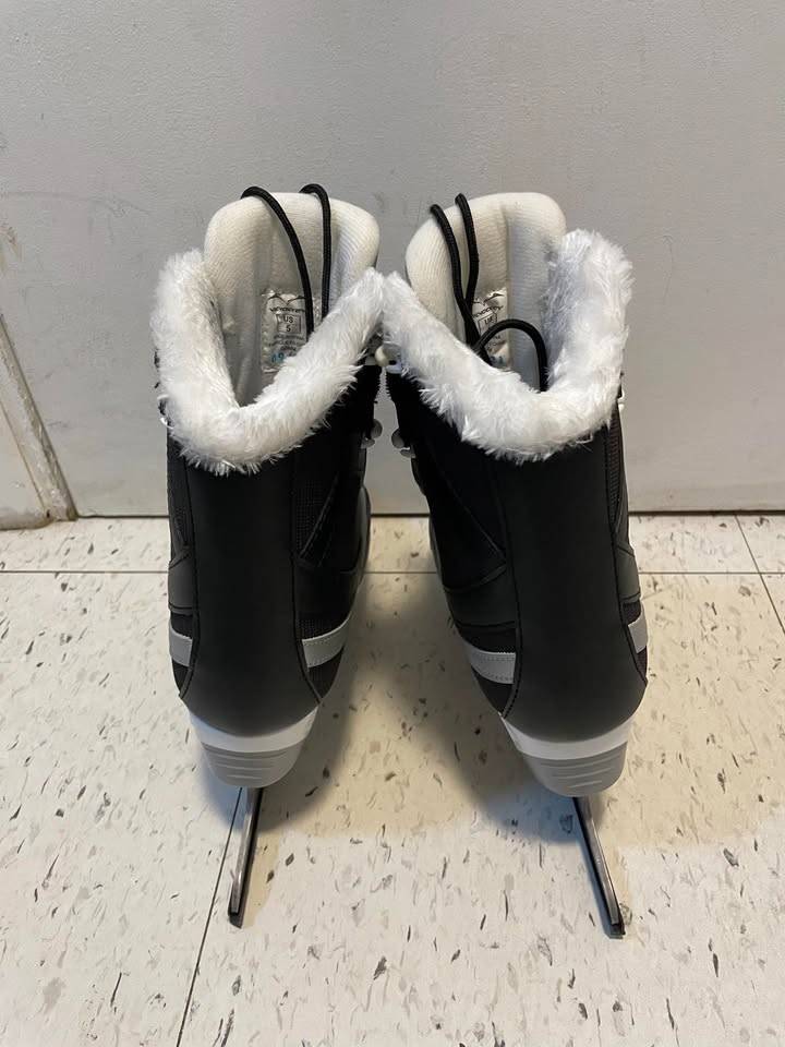 VIC Motion Recreational Ice Skates (Size 5) - photo 4