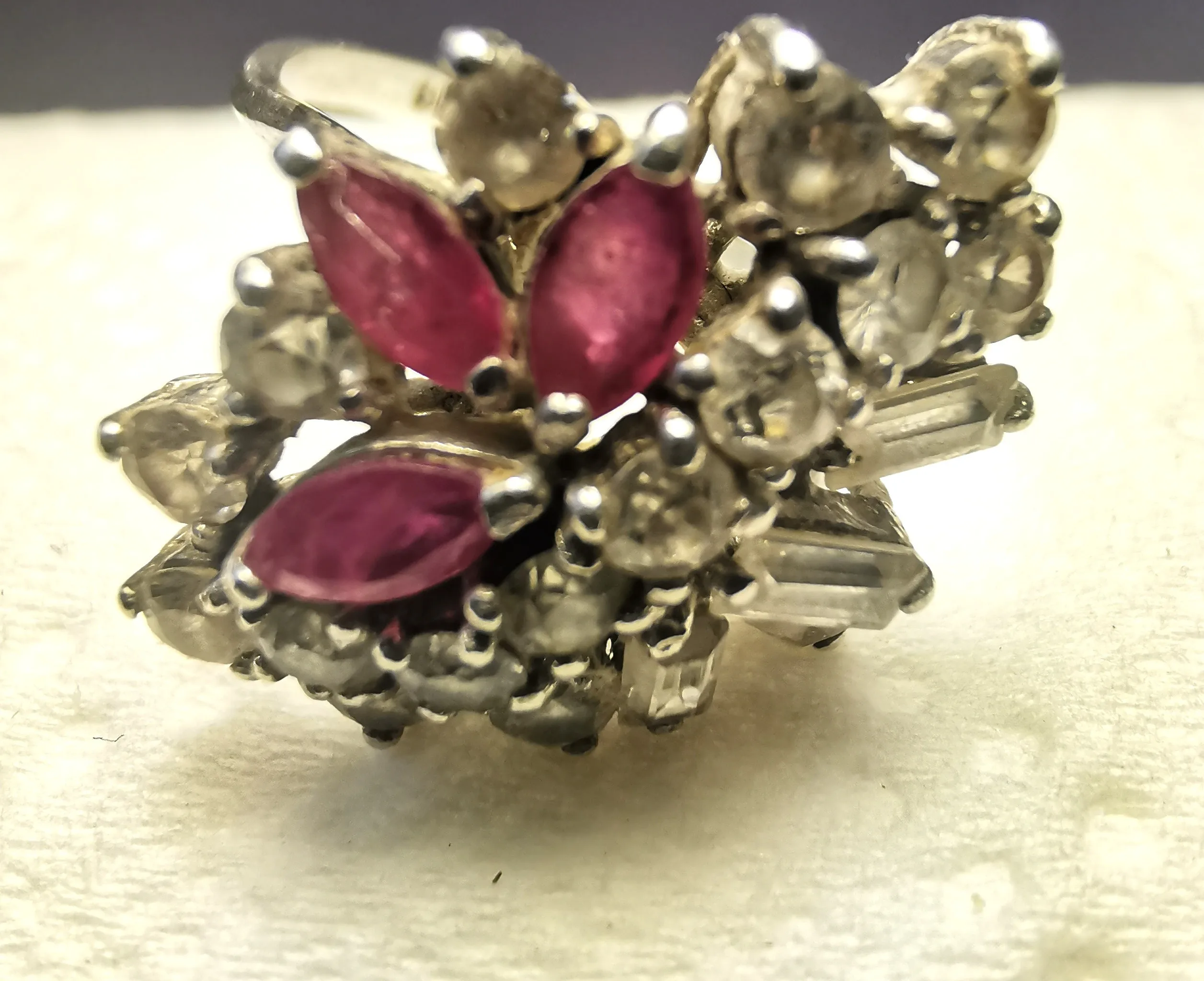 Cocktail Ring Vintage Crafted from 925 sterling silver Starburst image indicator(4)