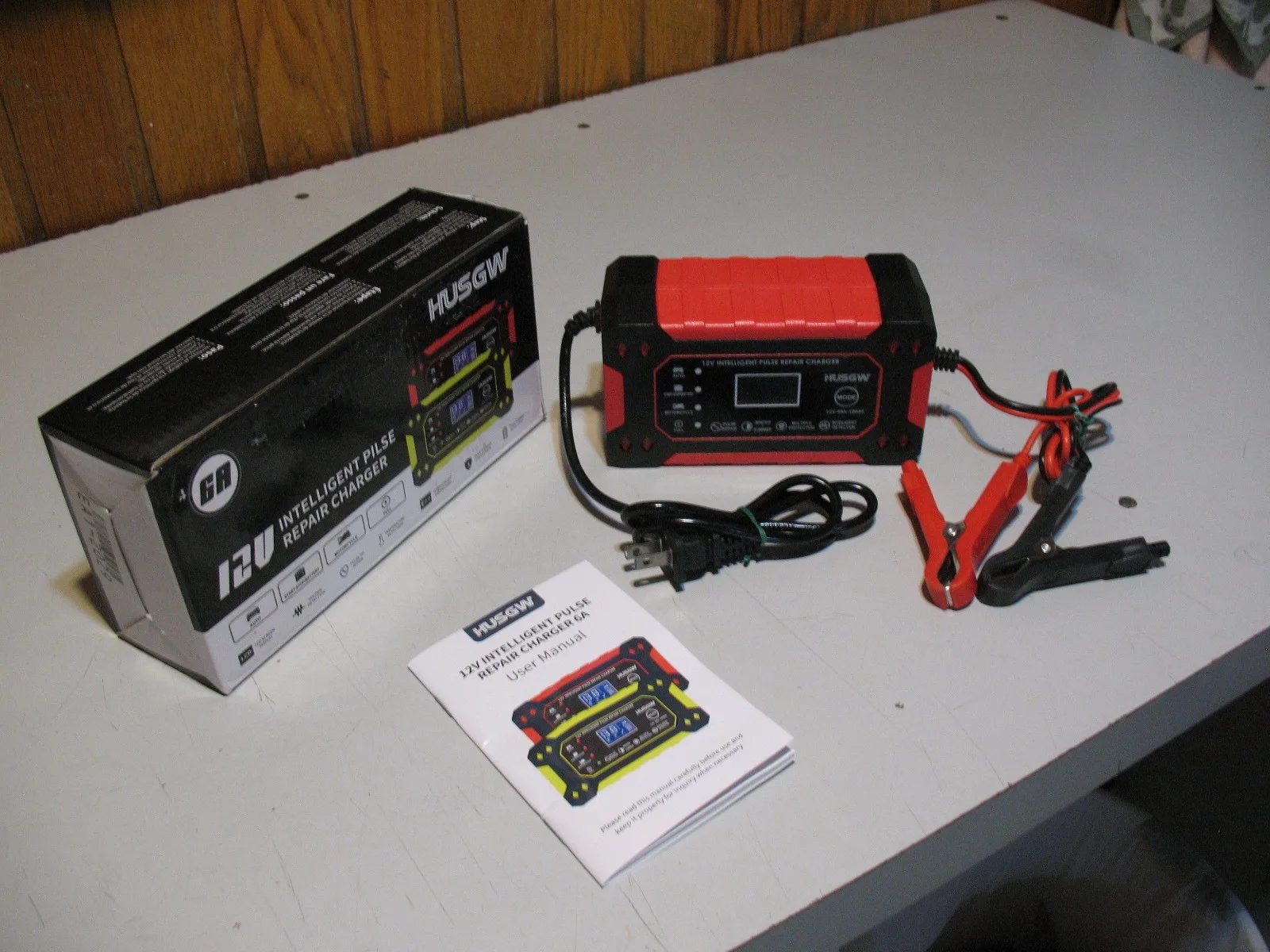 12 Volt Intelligent Pulse Repair Battery Charger, BRAND NEW image indicator(5)