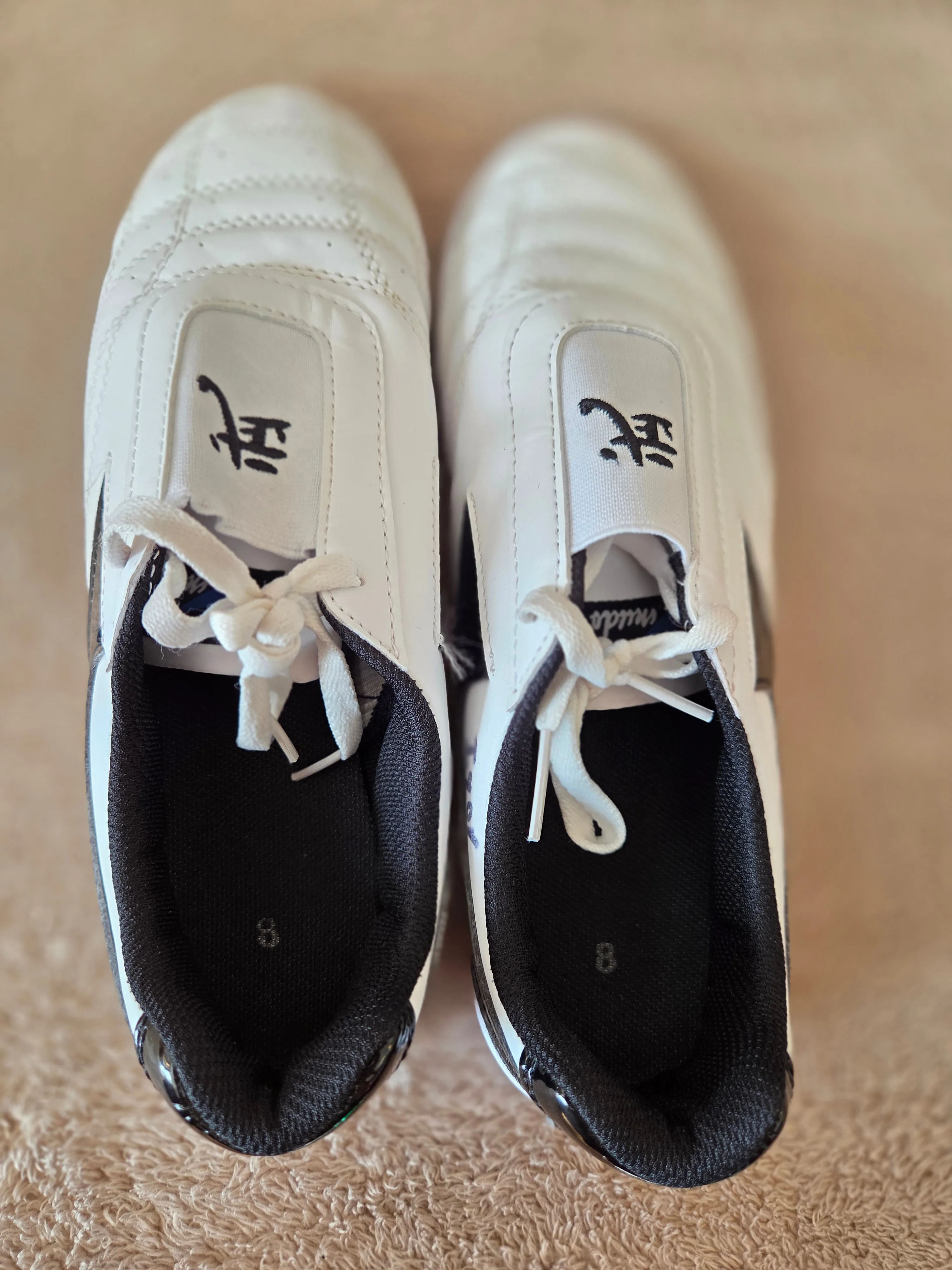 Mudo Sports Taekwondo Shoes Size 8 w/ Bag image indicator(2)