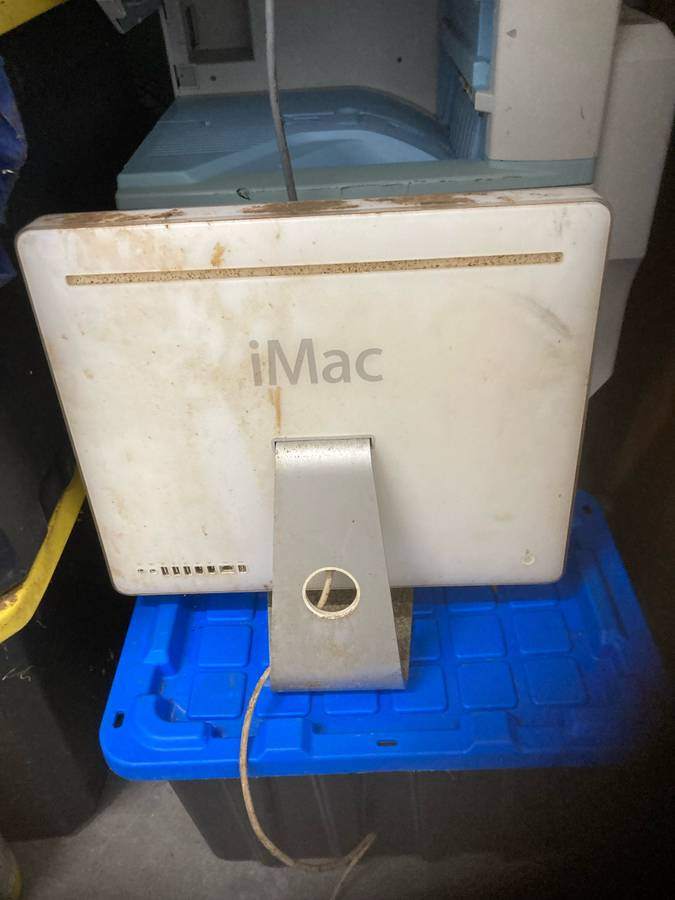 Vintage iMac - AS IS - photo 3